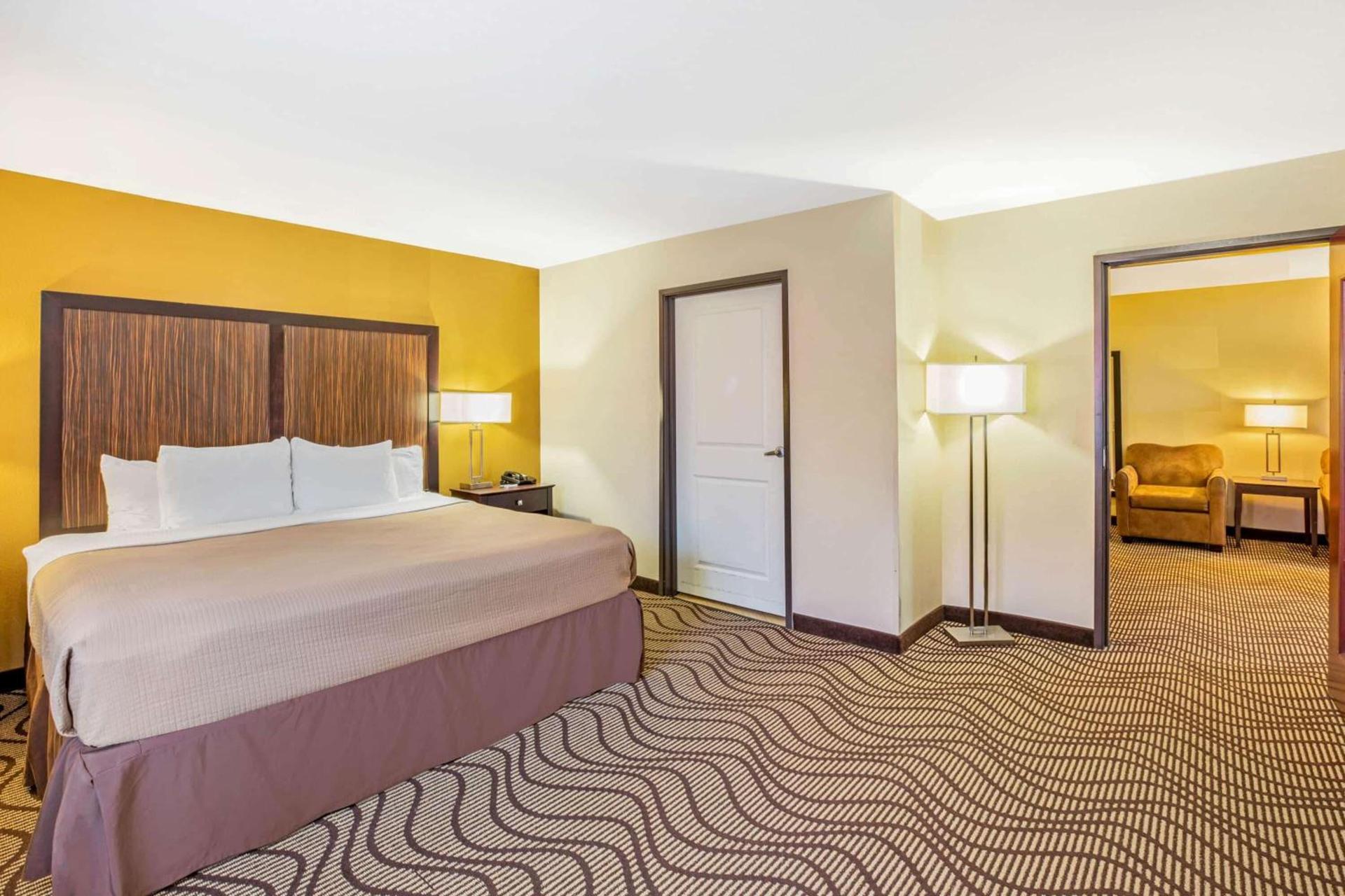 La Quinta by Wyndham Floresville photo 14