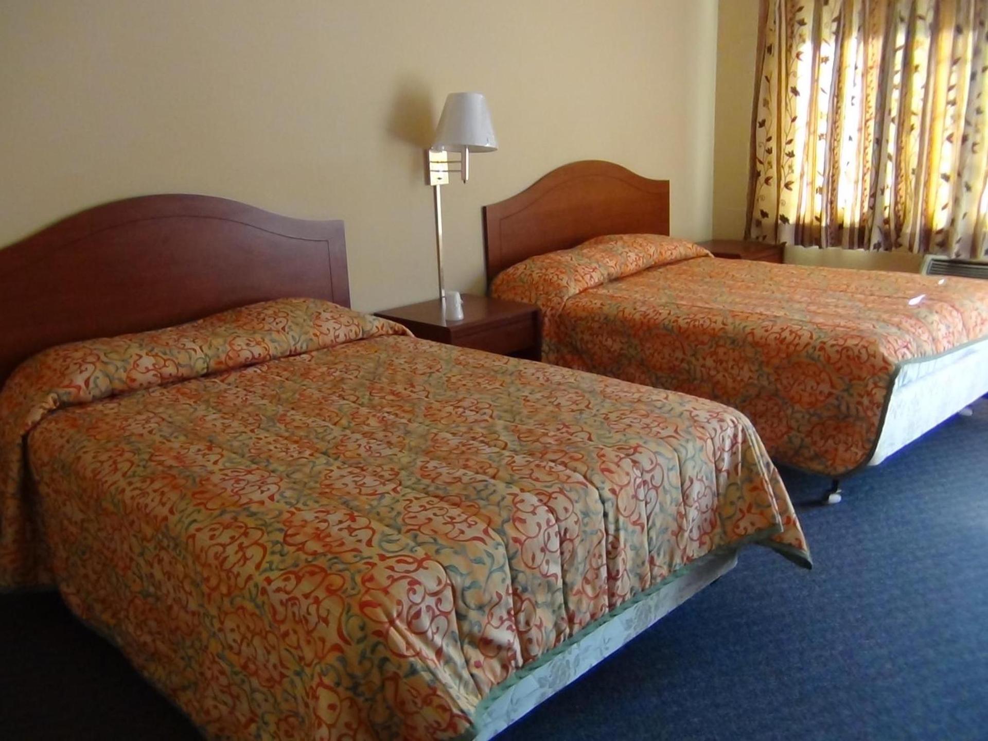 Desert Inn Motel photo 22