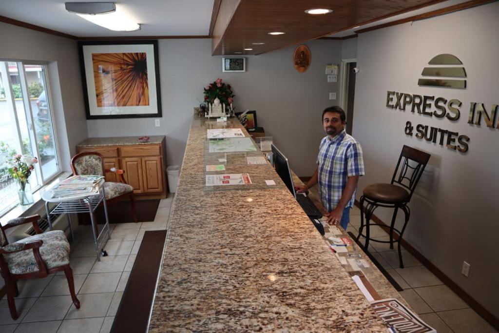 Express Inn & Suites Eugene photo 2