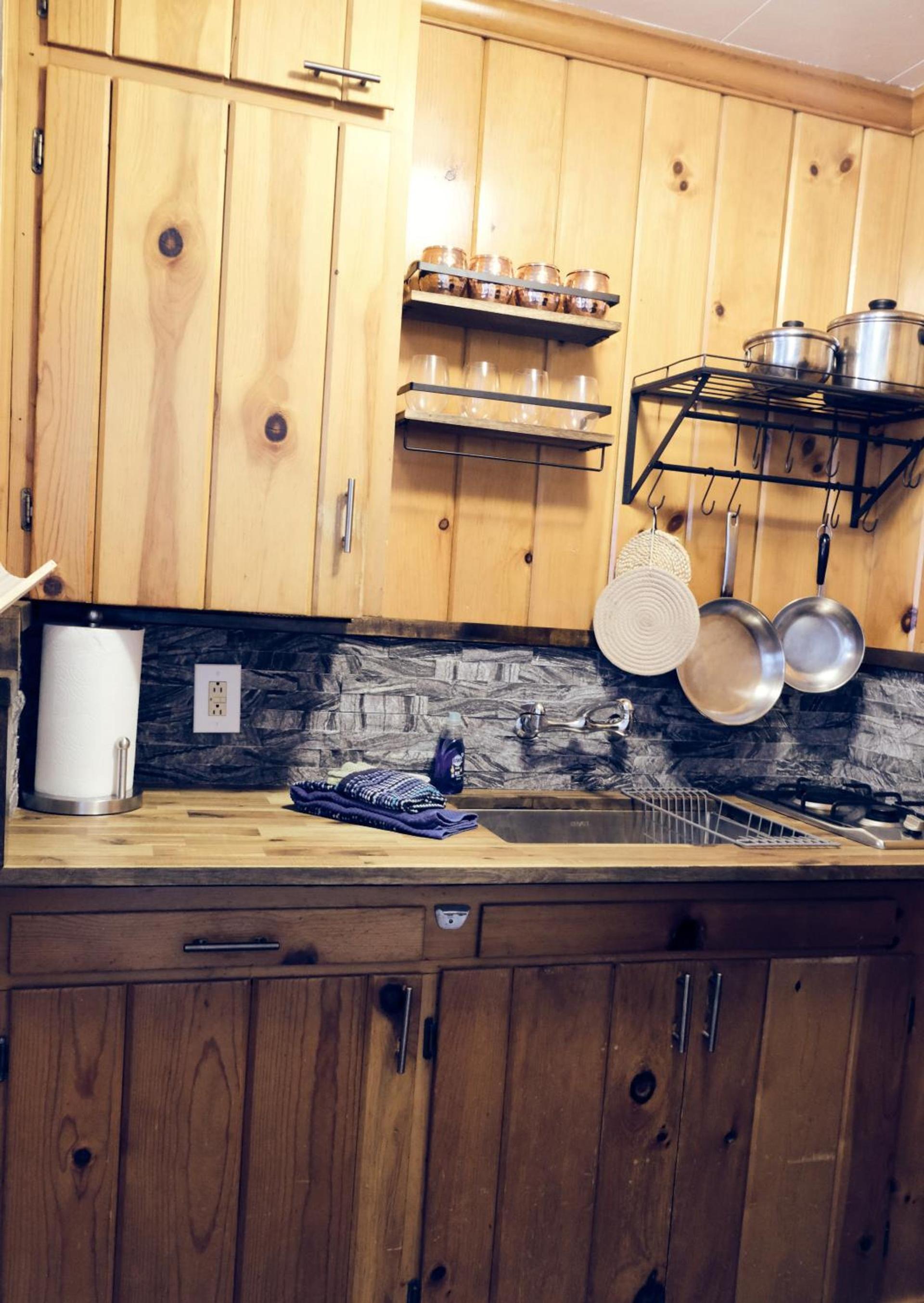 Lake Front Cabins photo 66