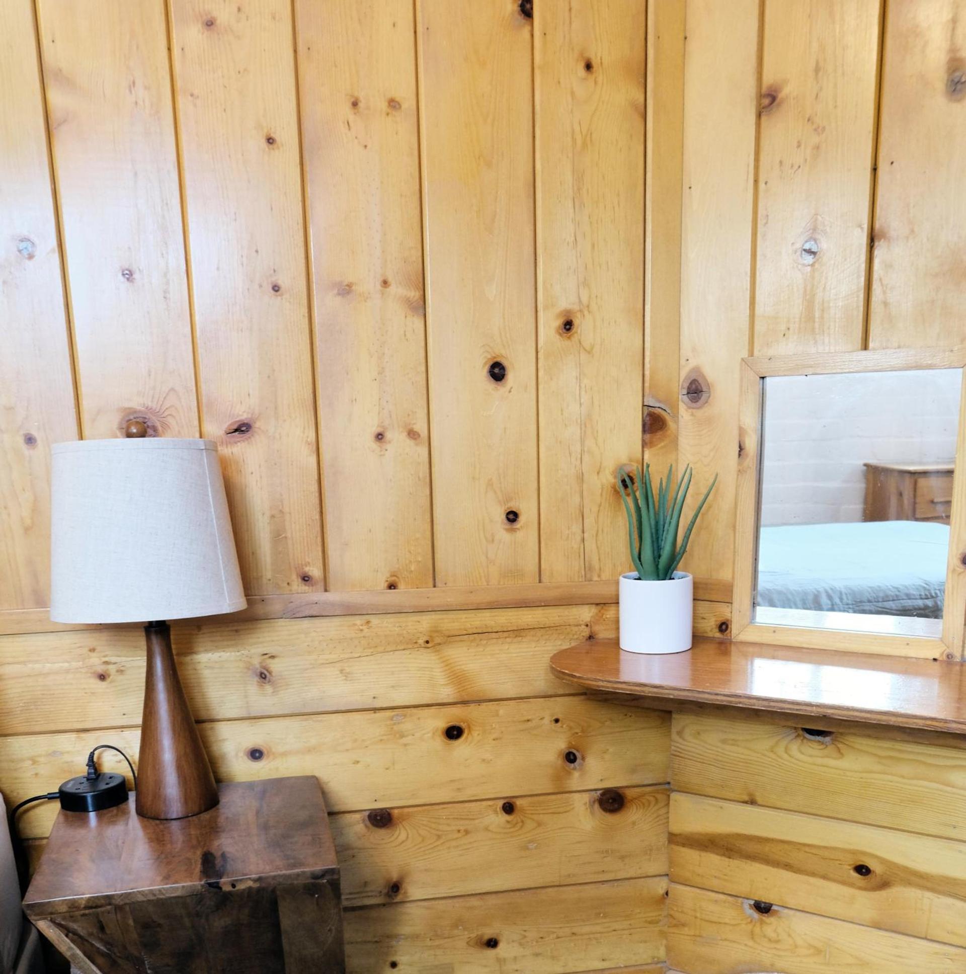 Lake Front Cabins photo 38
