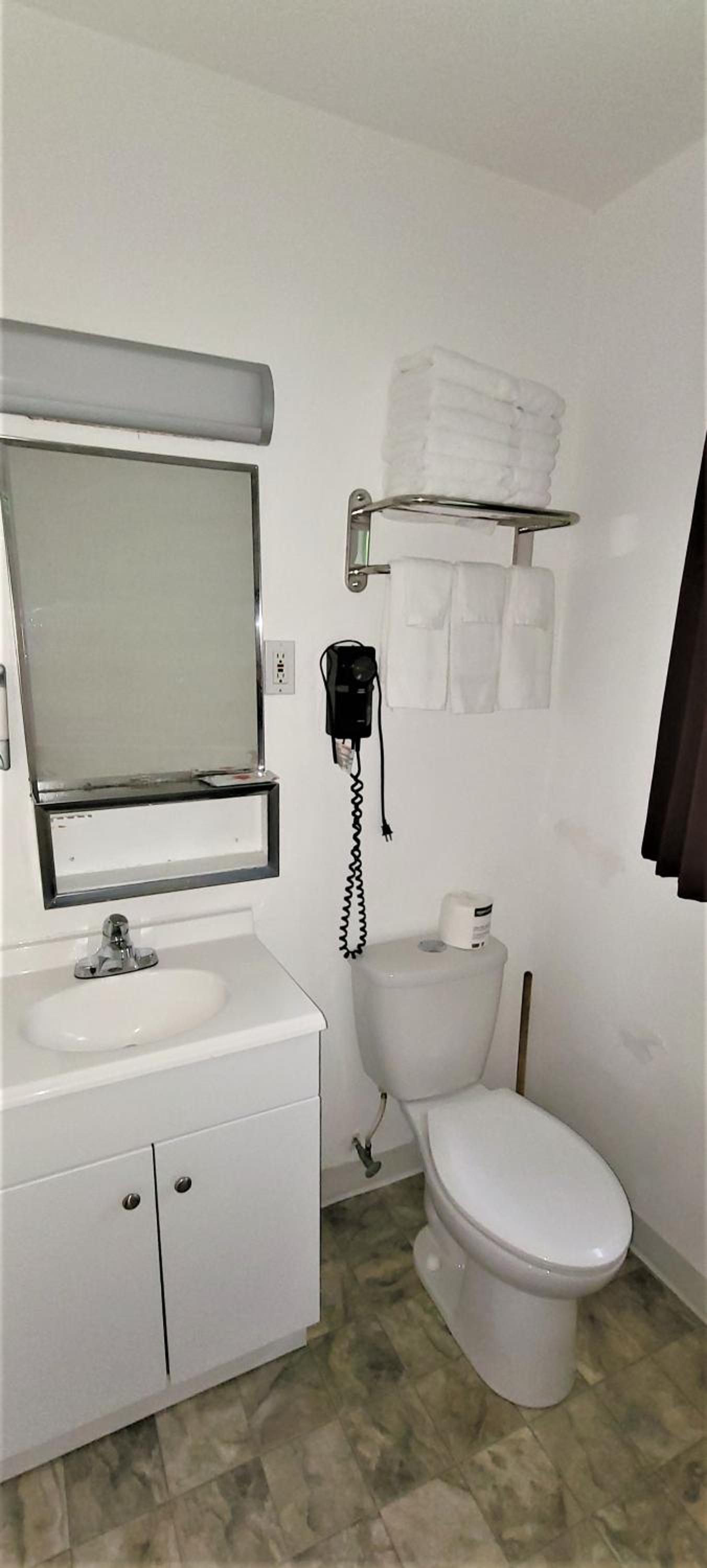 Blue Coast Inn & Suites photo 82