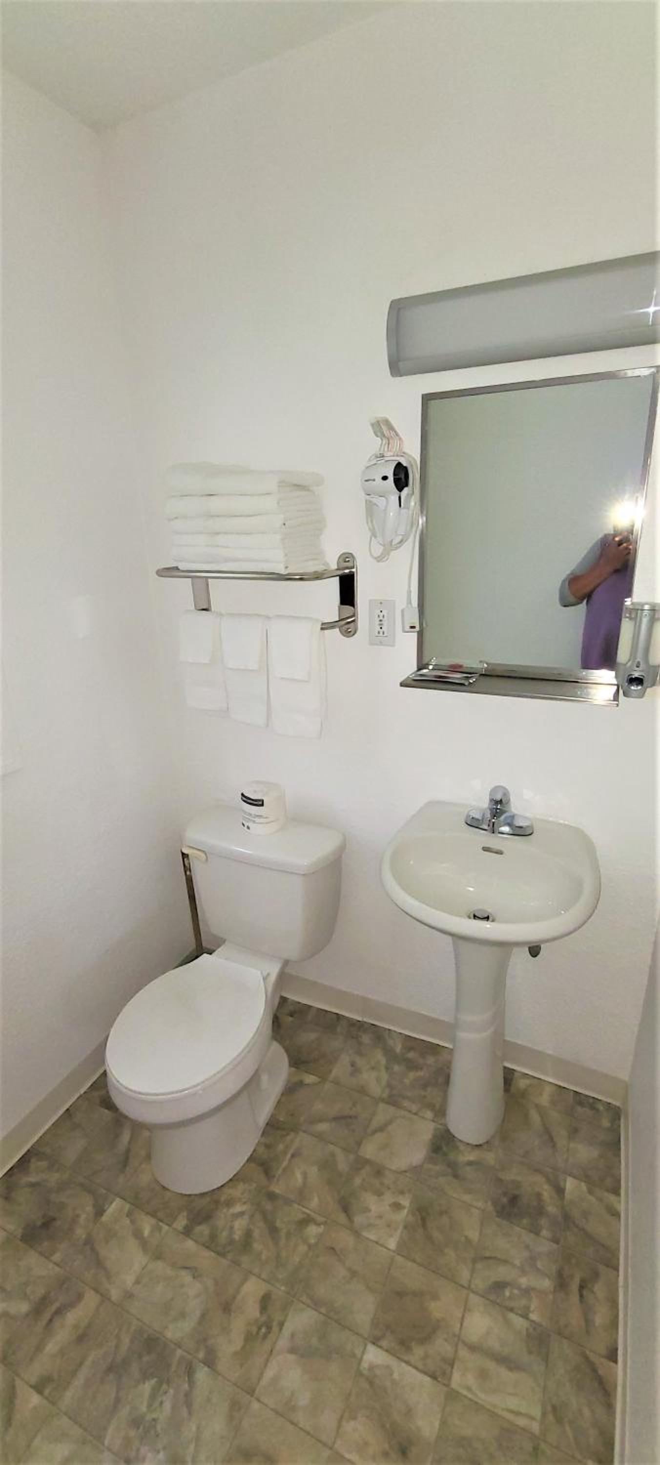 Blue Coast Inn & Suites photo 76