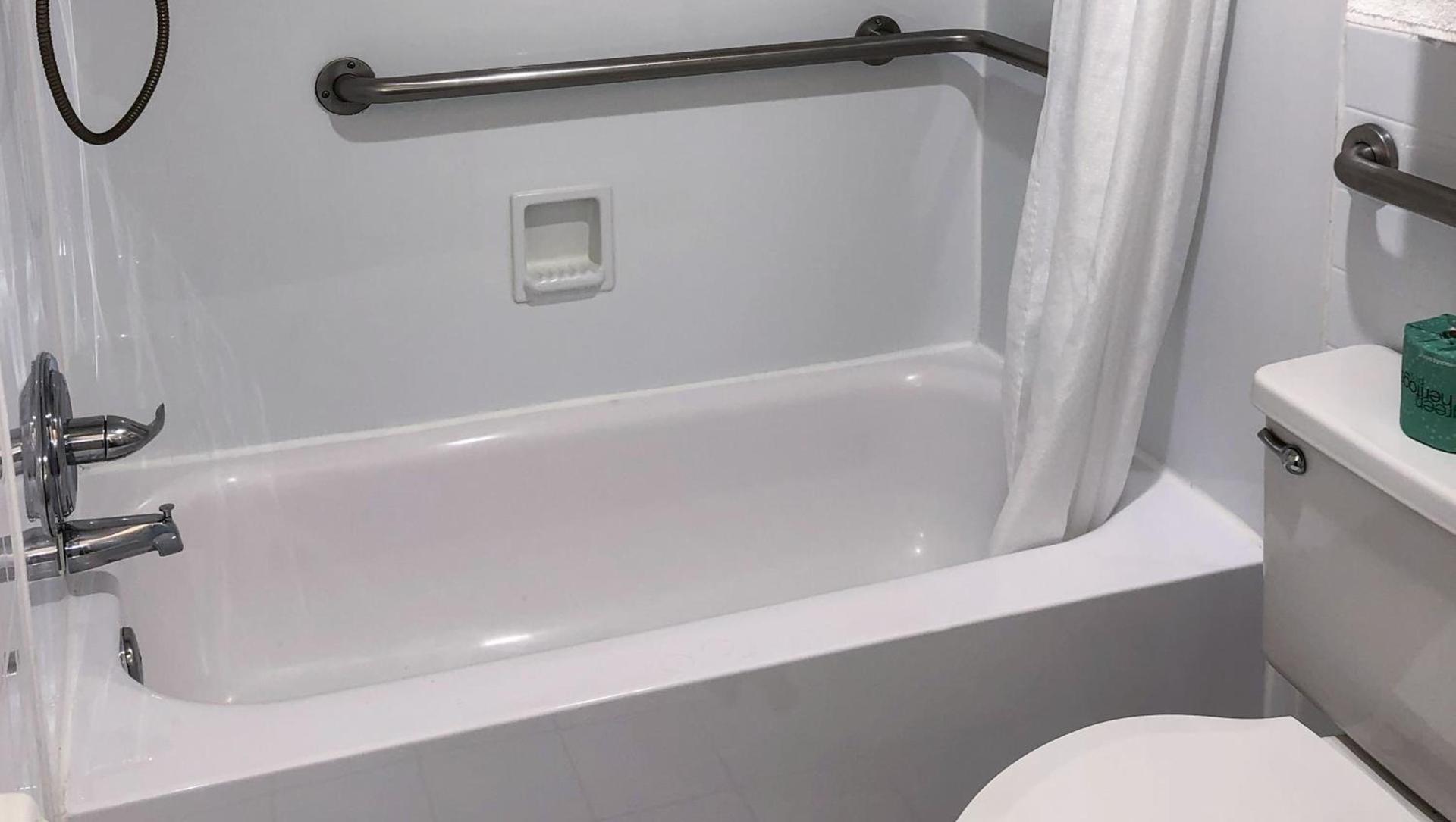Roadstar Hotel Zephyrhills photo 18