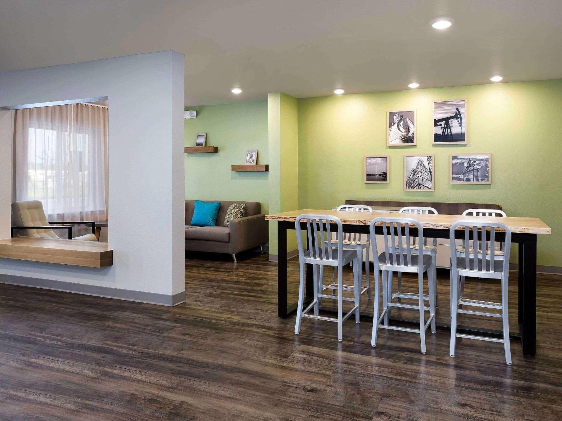 WoodSpring Suites Atlanta Conyers photo 7
