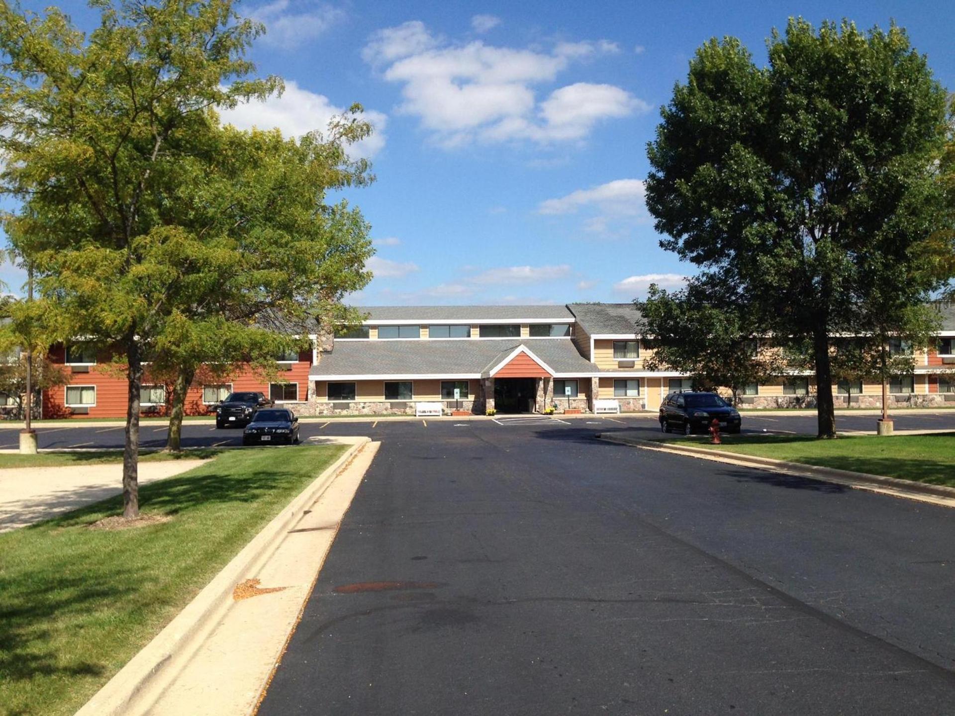 AmericInn by Wyndham Elkhorn Near Lake Geneva photo 16