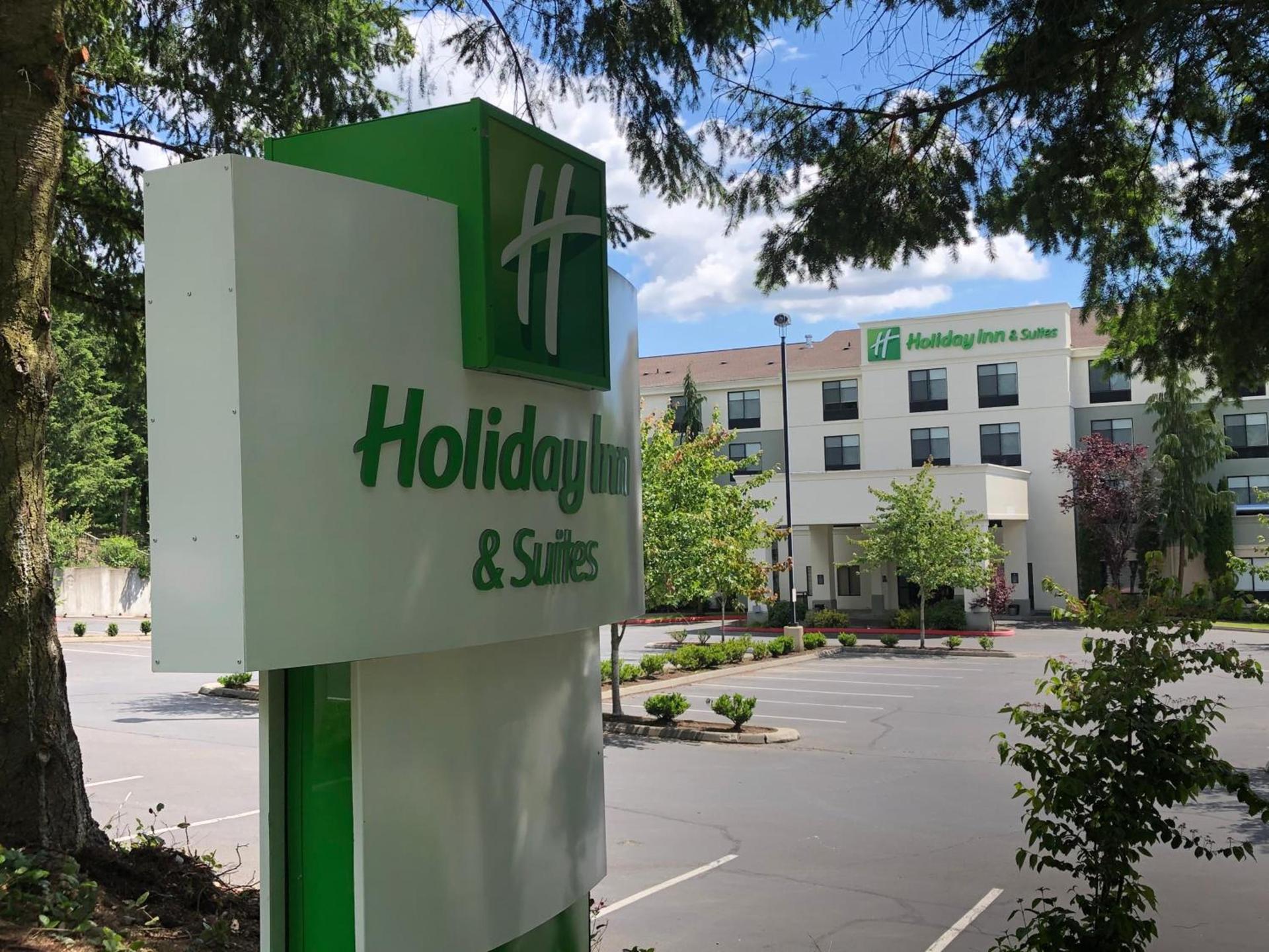 Holiday Inn & Suites Bothell an IHG Hotel photo 2
