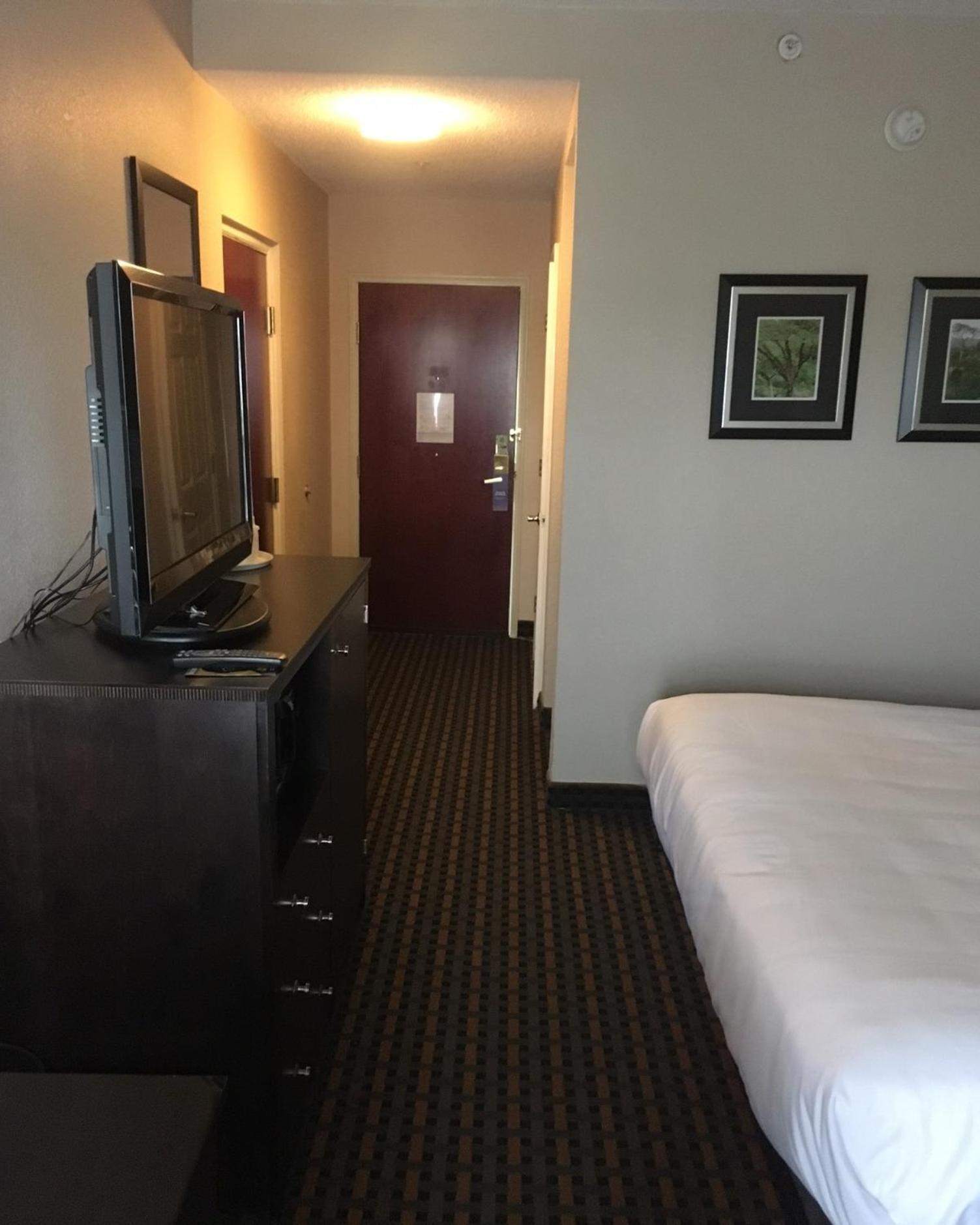 Comfort Inn & Suites Asheboro East photo 14