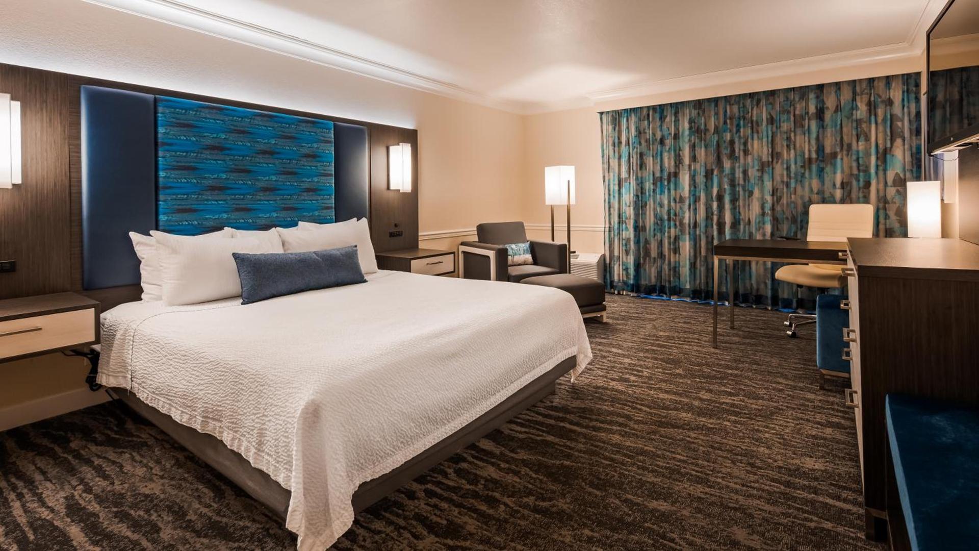 Best Western Plus Novato Oaks Inn photo 53