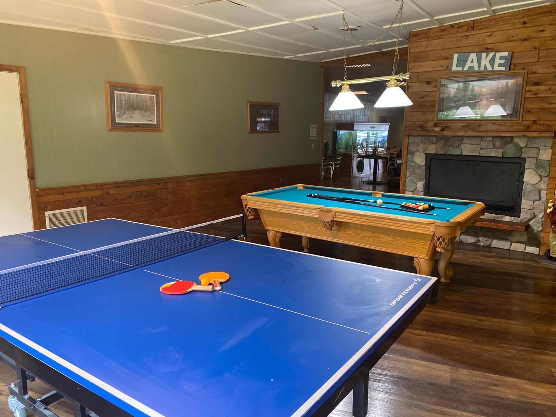 Hiawatha Lodge Inn photo 7
