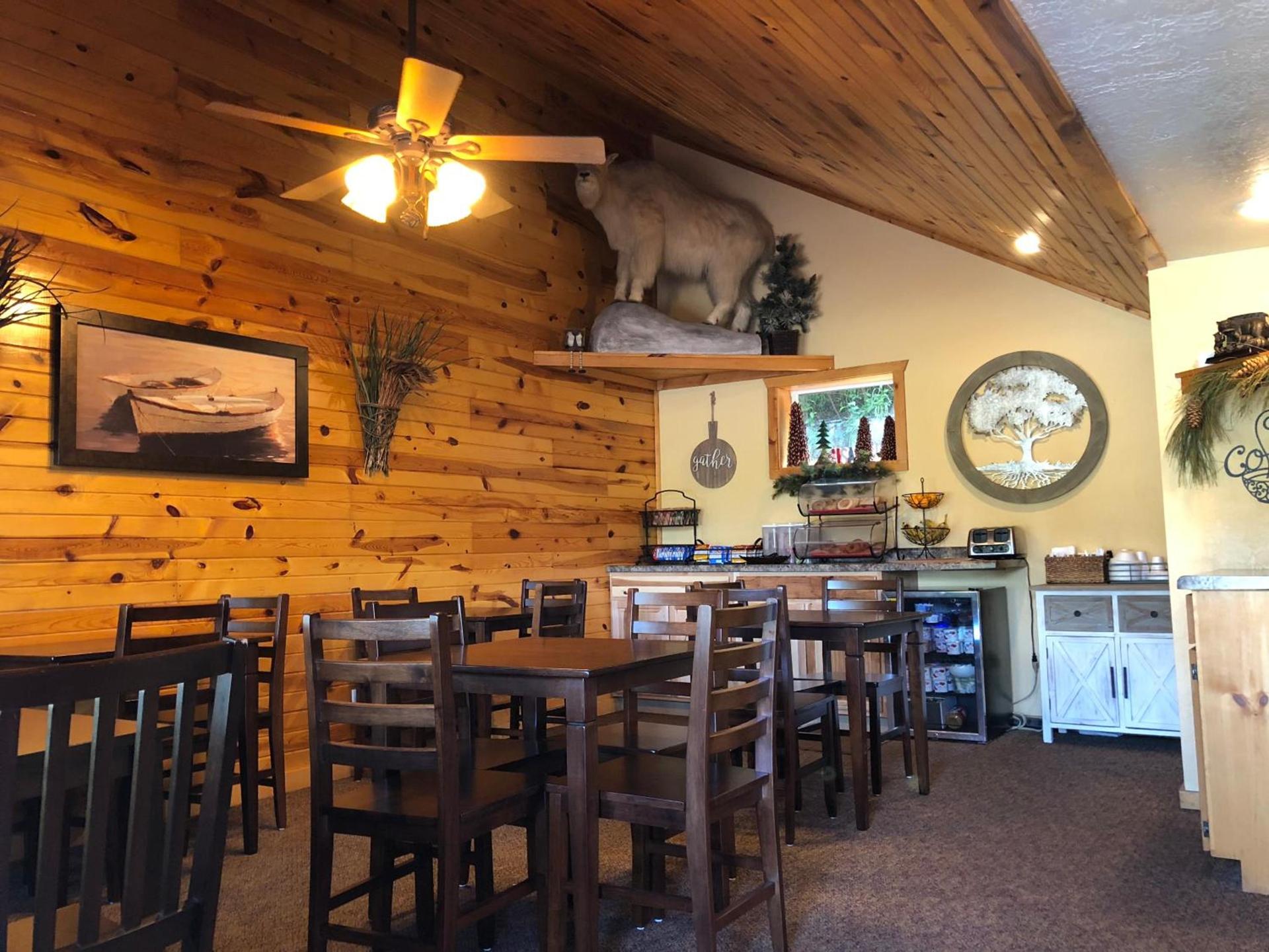 Mountain View Lodge & Cabins photo 33