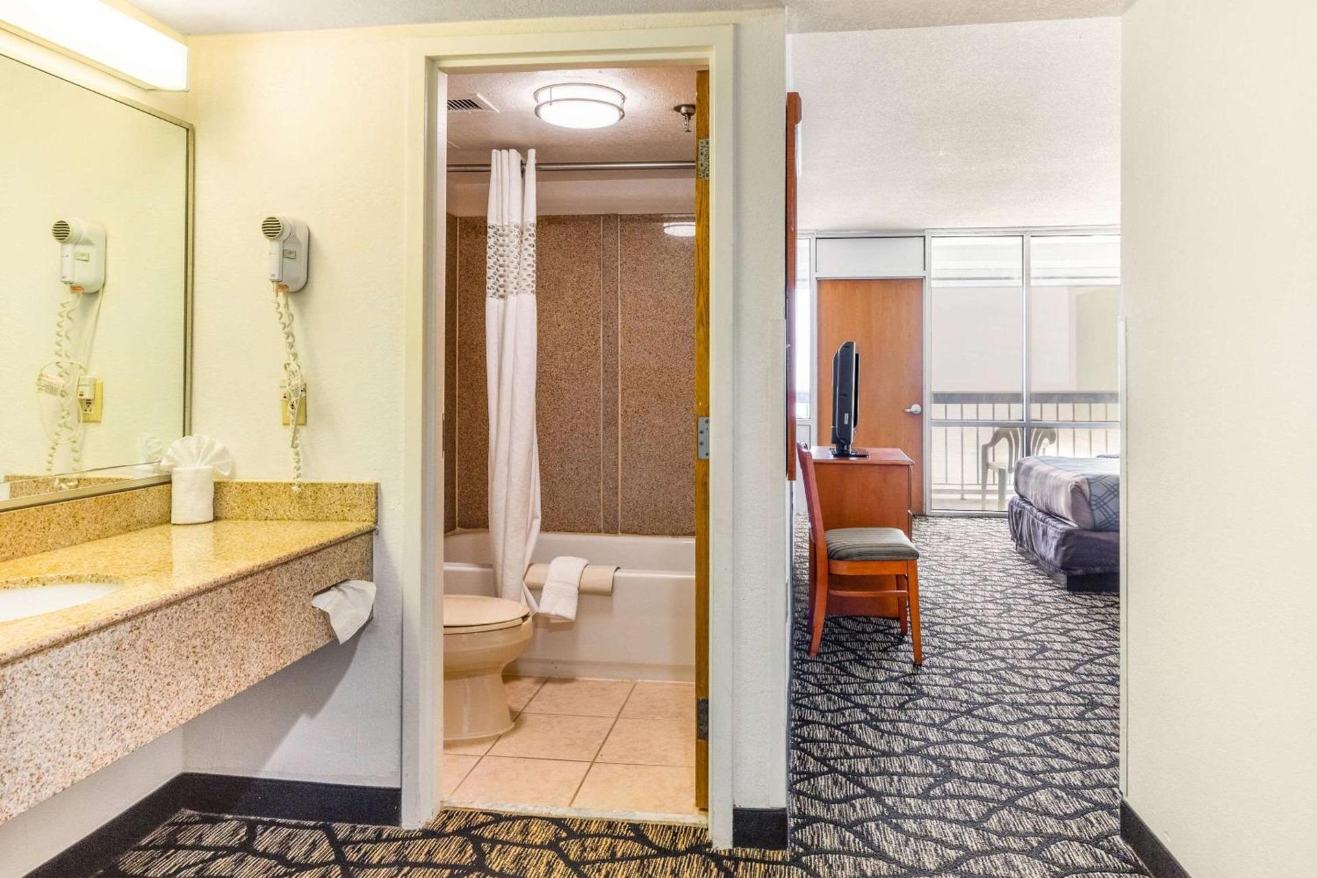 Seaview Hotel photo 8