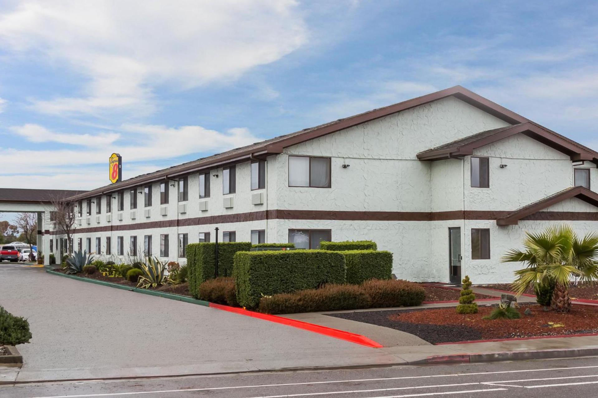 Super 8 by Wyndham Arcata — hotel in Arcata