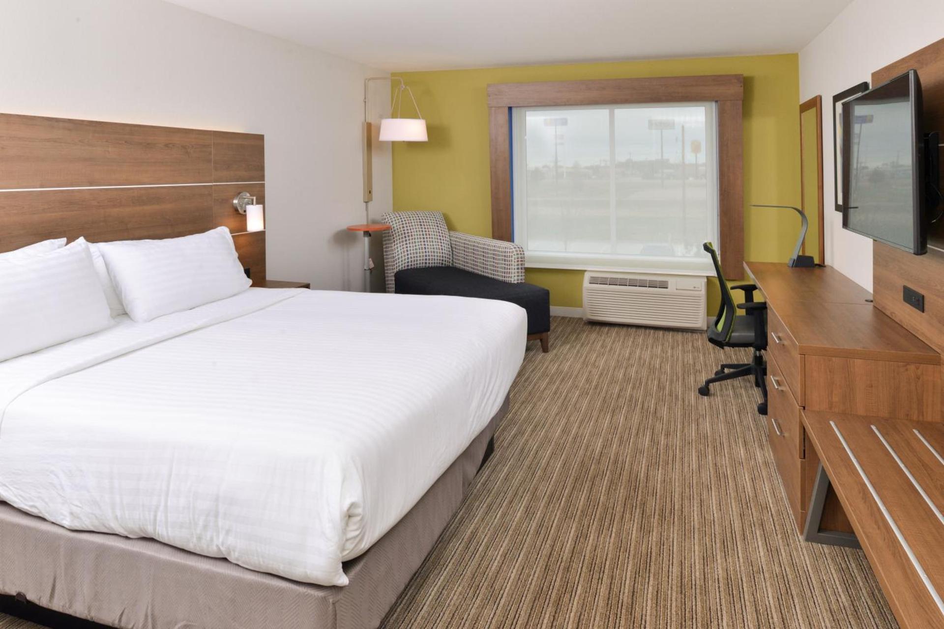 Holiday Inn Express & Suites - Ogallala by IHG photo 65