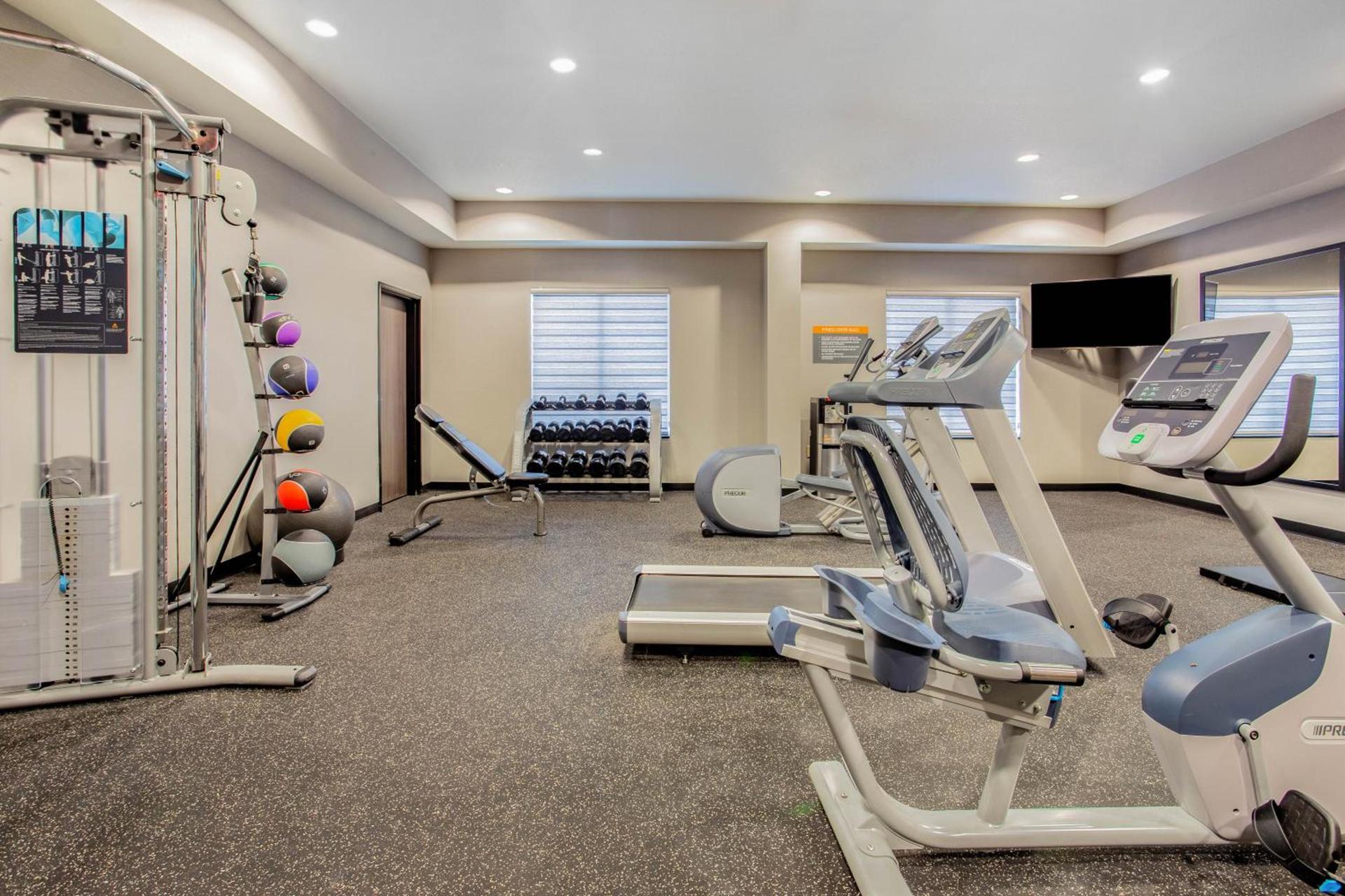 La Quinta Inn & Suites by Wyndham Northlake Ft. Worth photo 8