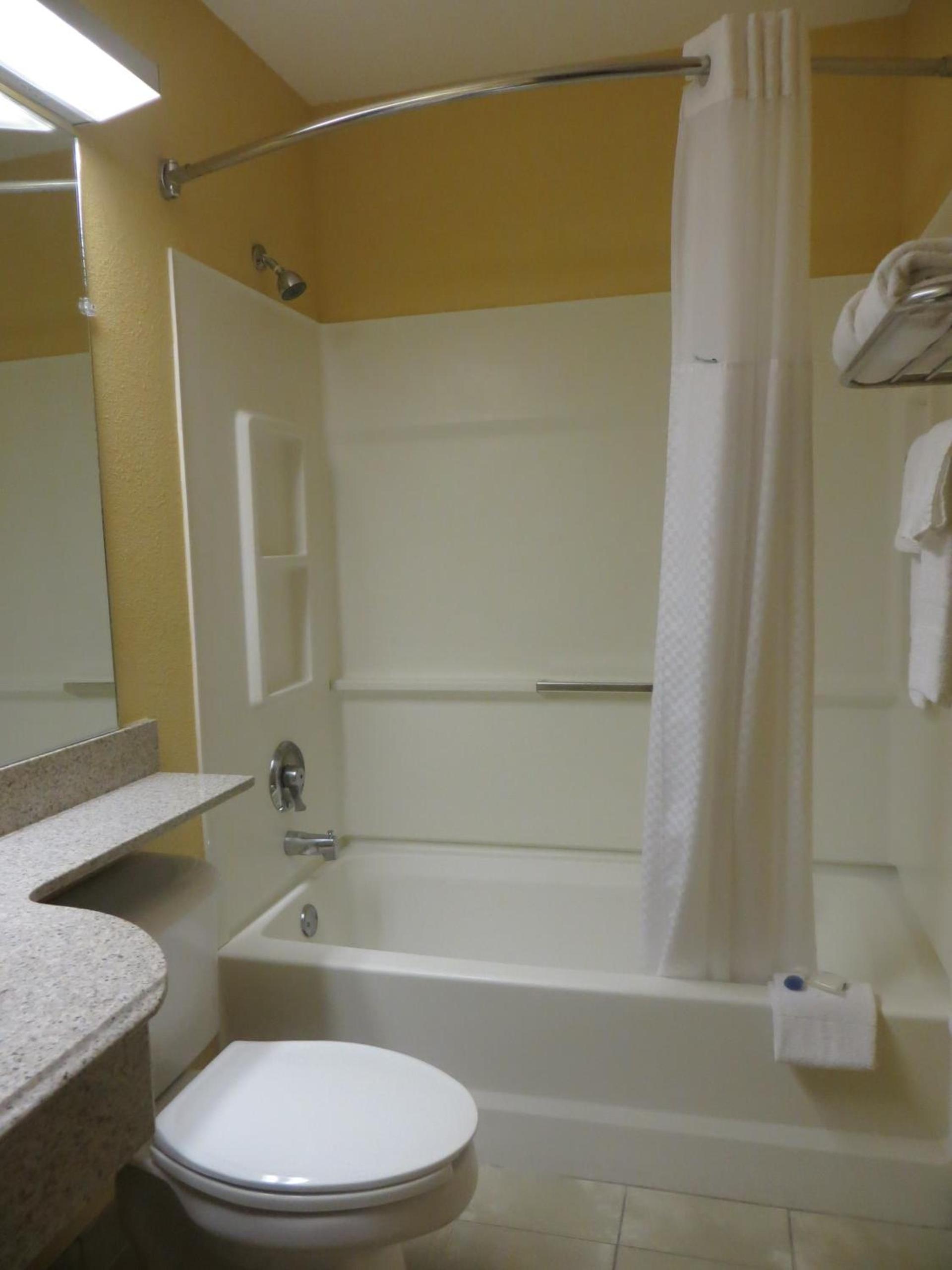 Quality Inn Knoxville West Cedar Bluff photo 5