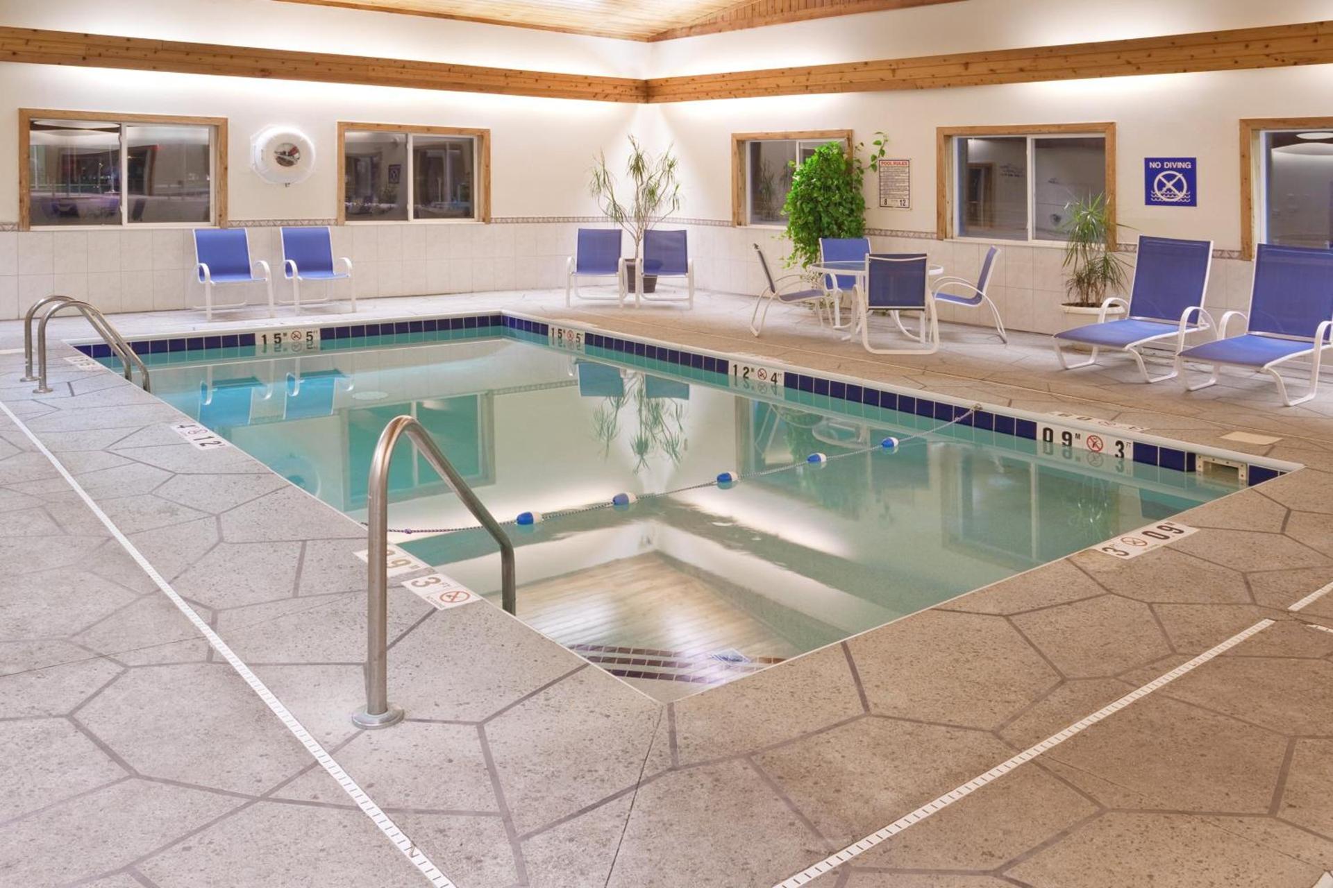 Holiday Inn Express Mt. Vernon by IHG photo 100