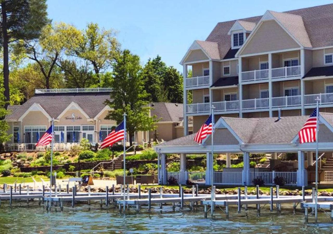 Bay Pointe Inn photo 2