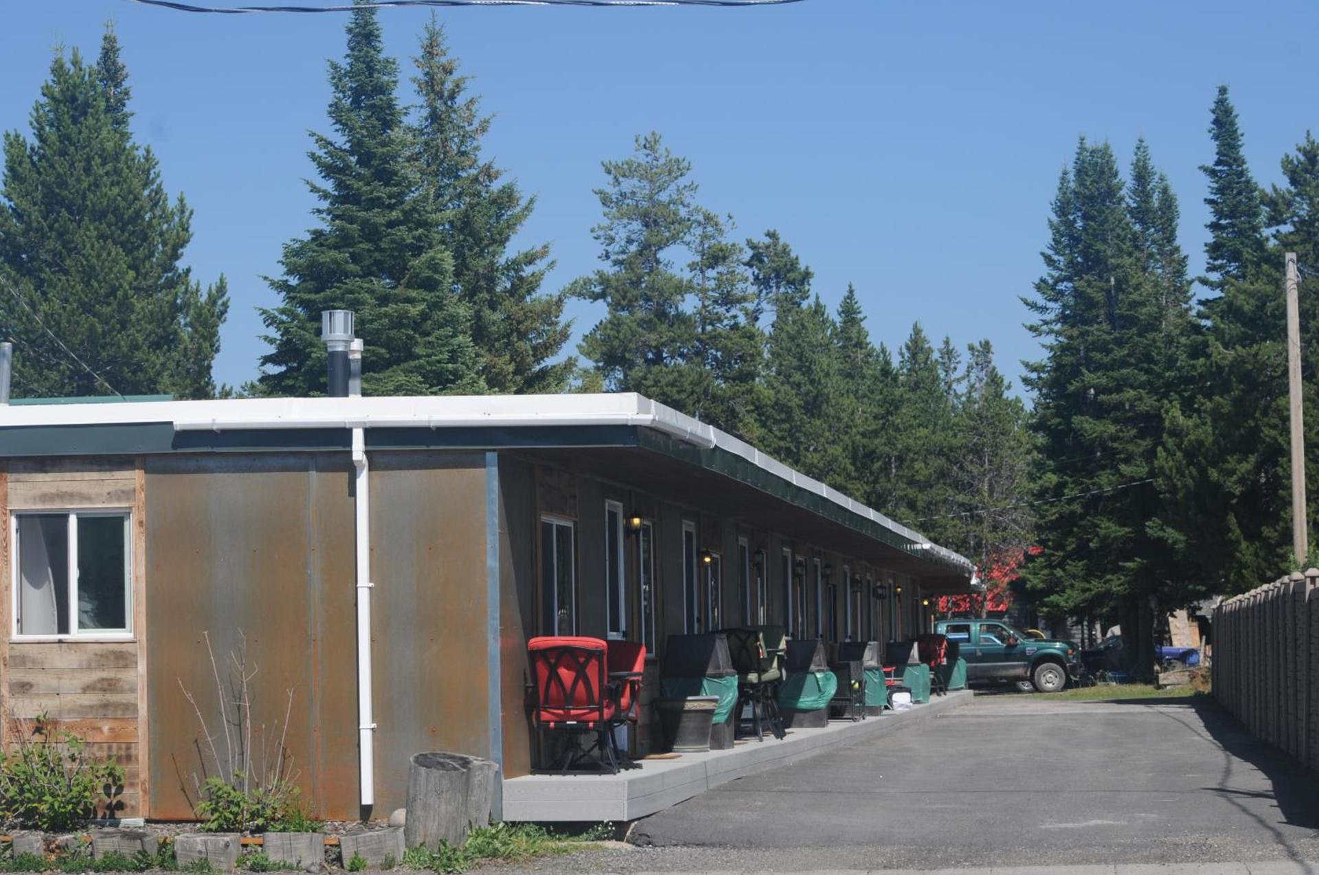 Yellowstone Motel - Adults Only - All rooms have kitchens photo 1