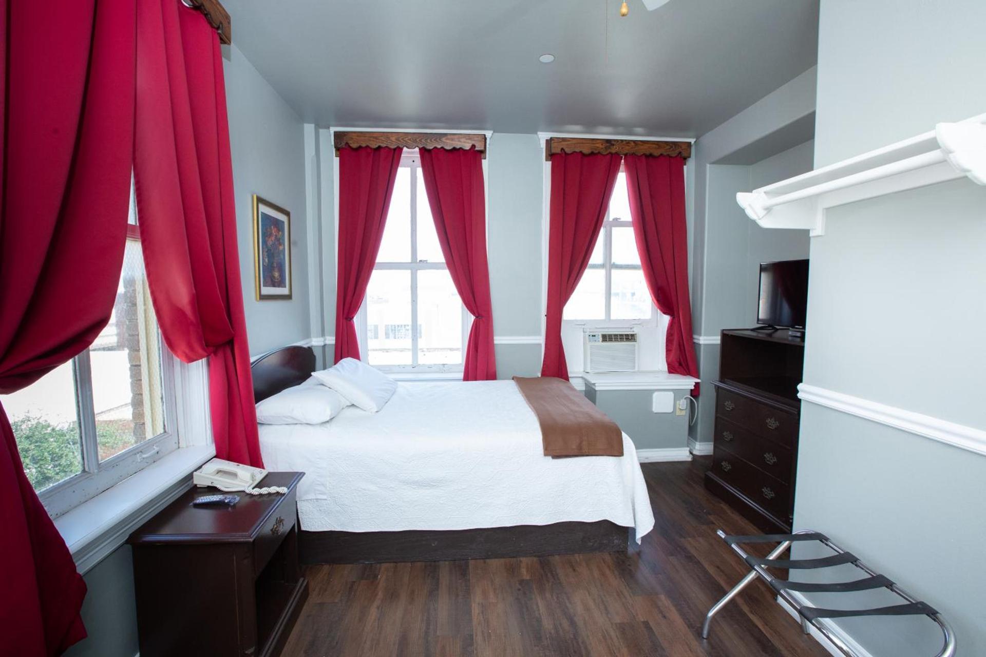 The Rialto Hotel photo 3