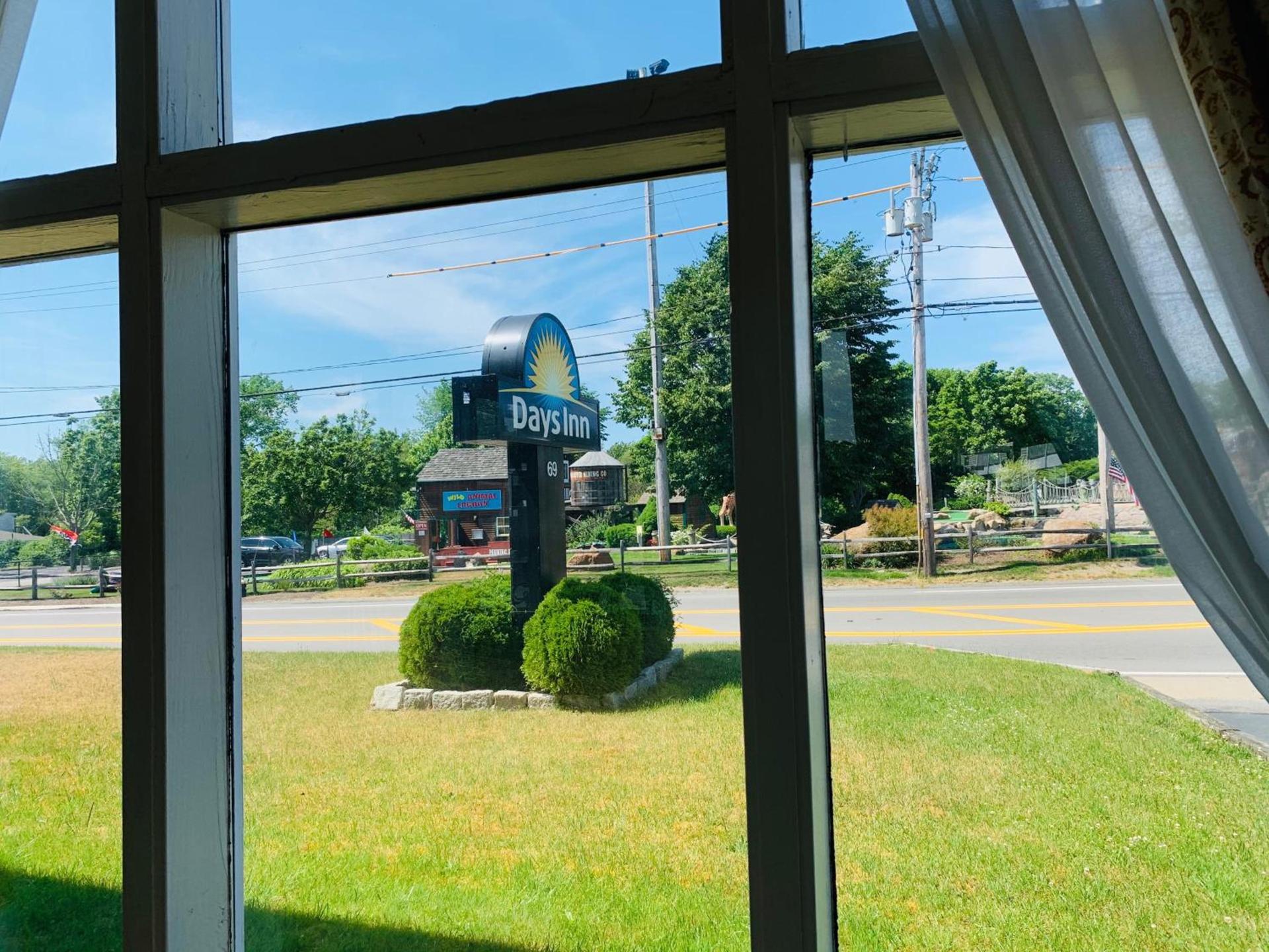 Days Inn by Wyndham - Cape Cod photo 25