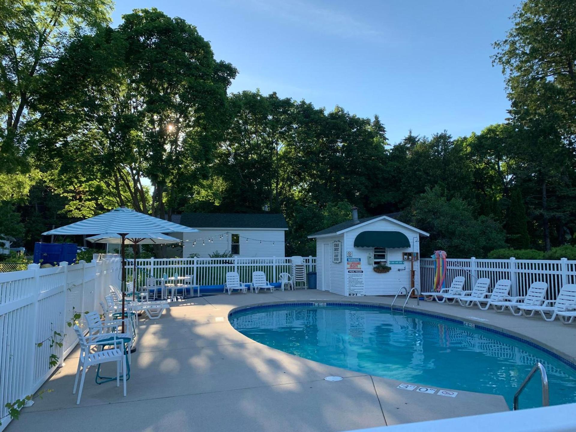 Cedar Court Inn photo 10