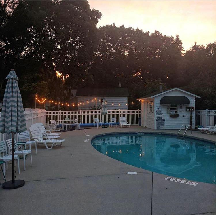 Cedar Court Inn photo 46