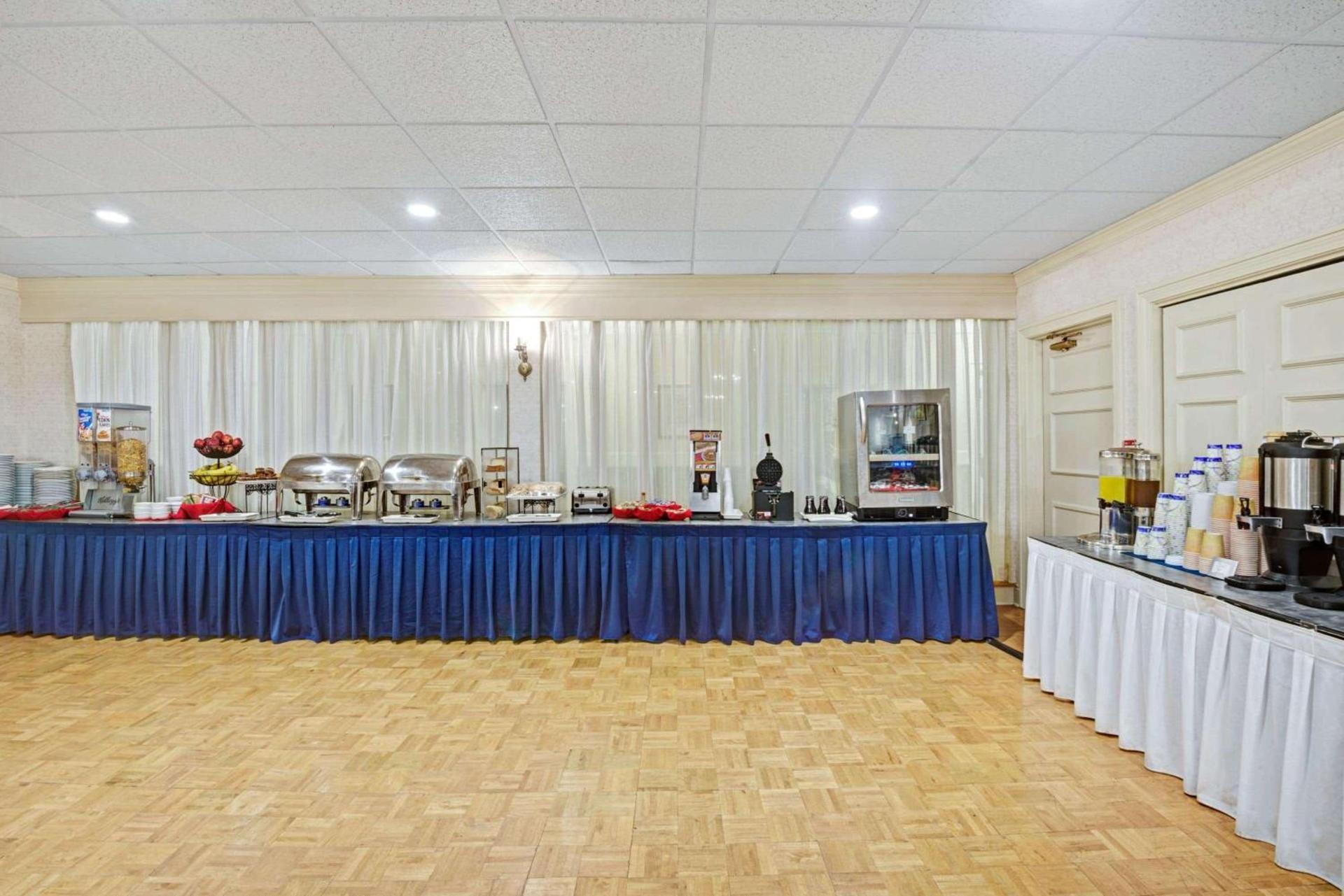 Ramada by Wyndham Seekonk Providence Area photo 14