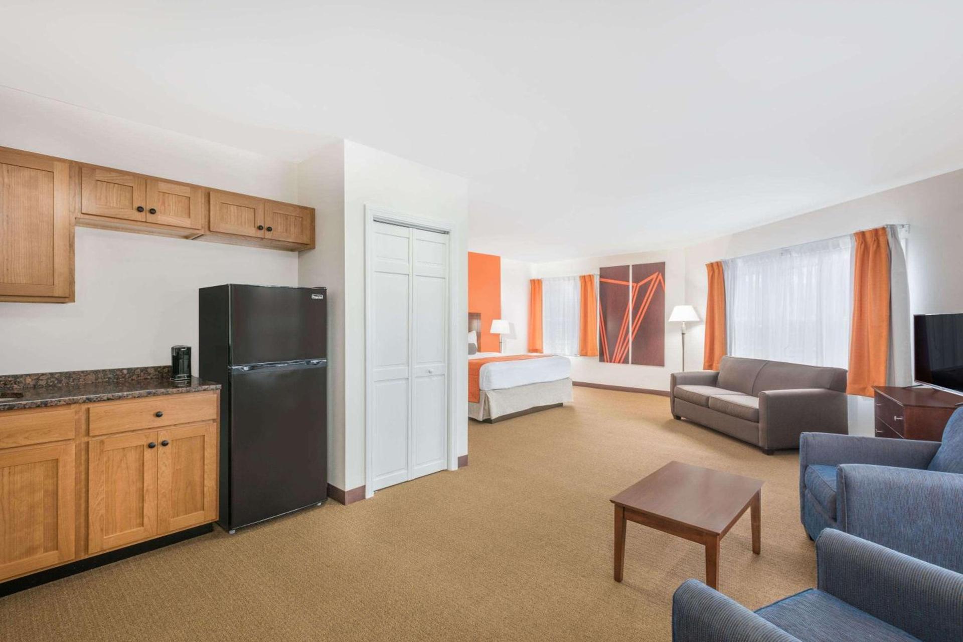 Howard Johnson by Wyndham Quincy/ Boston photo 14