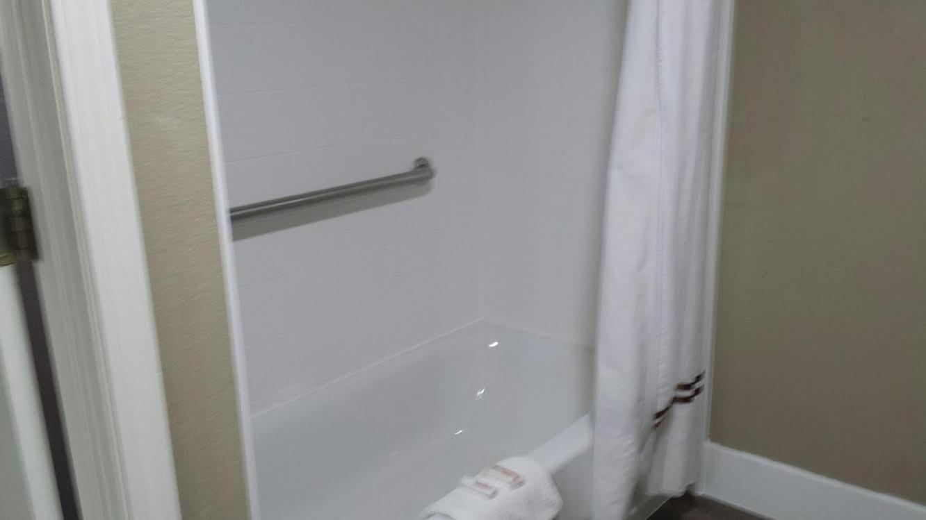 Super 8 by Wyndham Murfreesboro photo 17