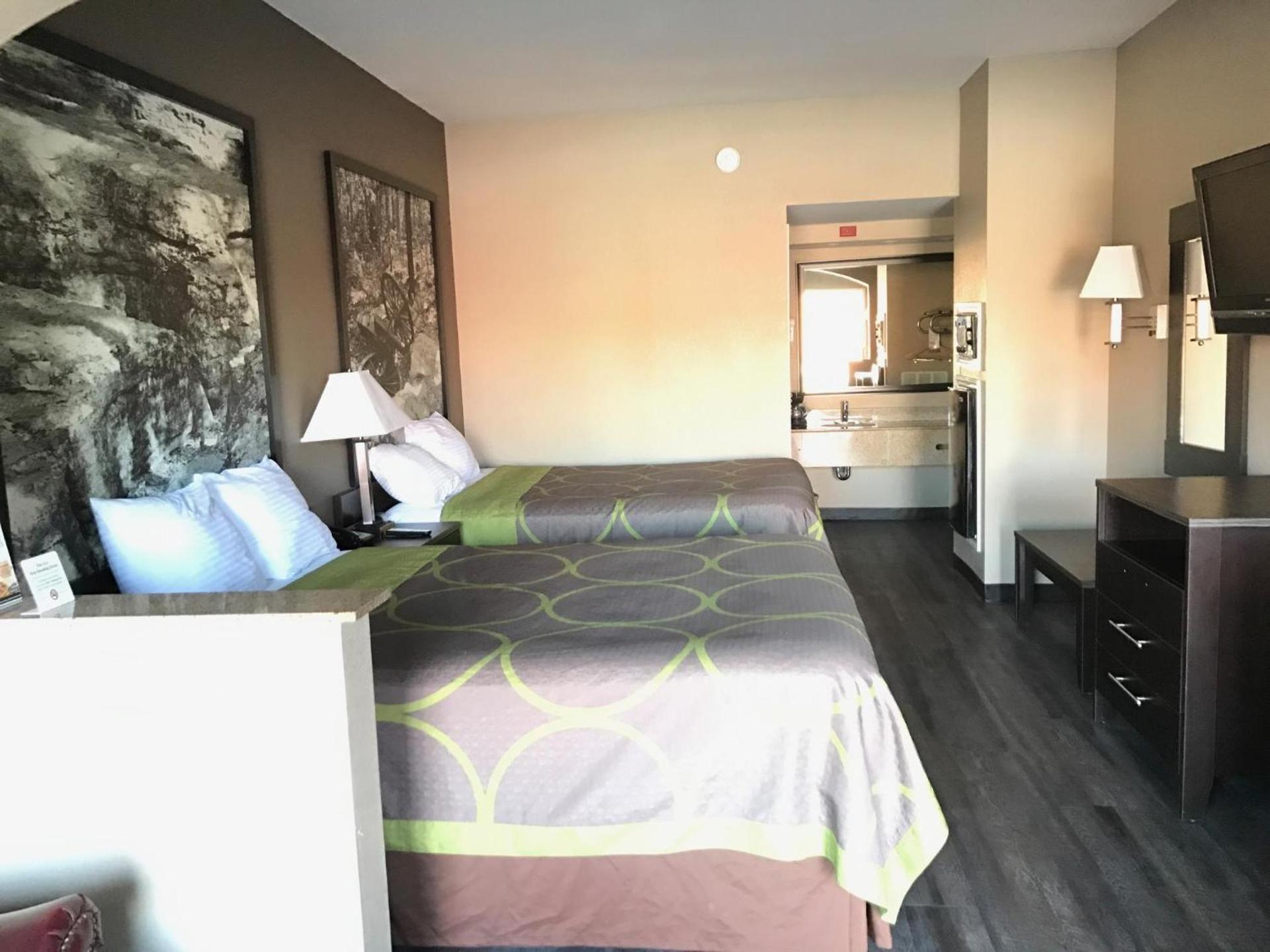 Super 8 by Wyndham Murfreesboro photo 16