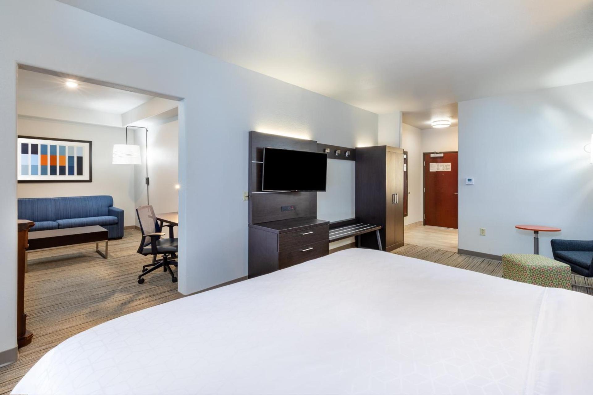 Holiday Inn Express Guymon by IHG photo 22