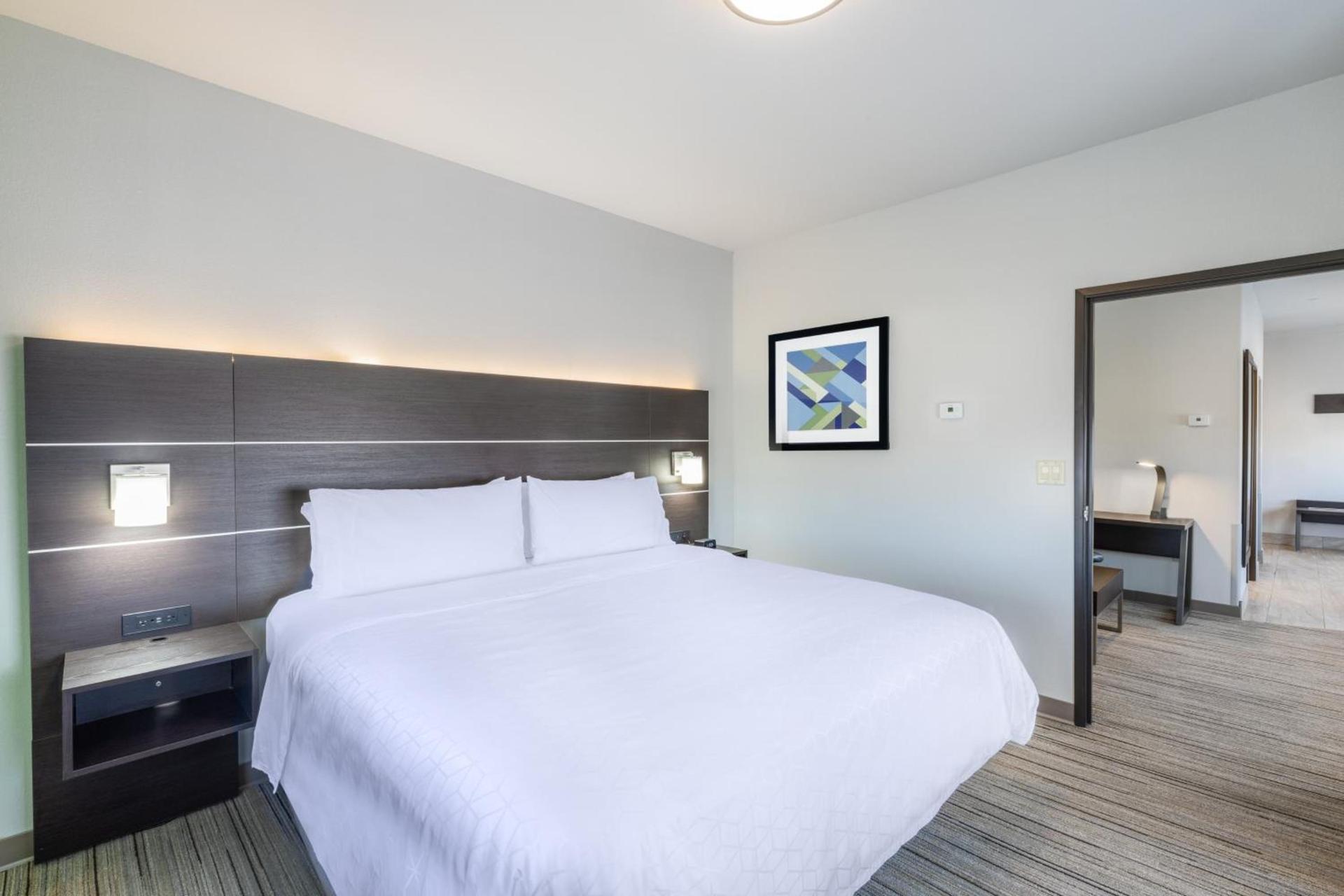 Holiday Inn Express Guymon by IHG photo 24