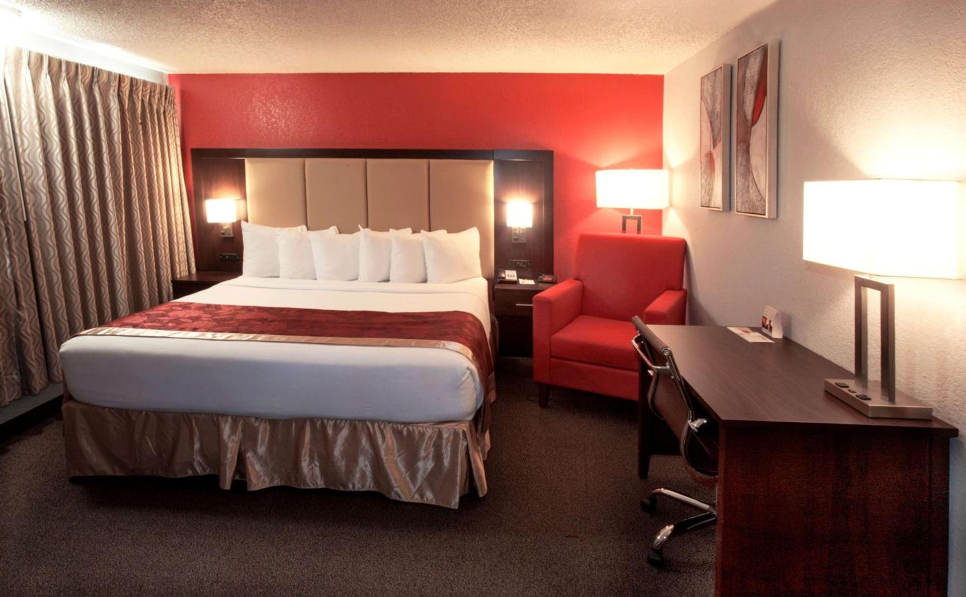 Ramada by Wyndham Keystone Near Mt Rushmore photo 23