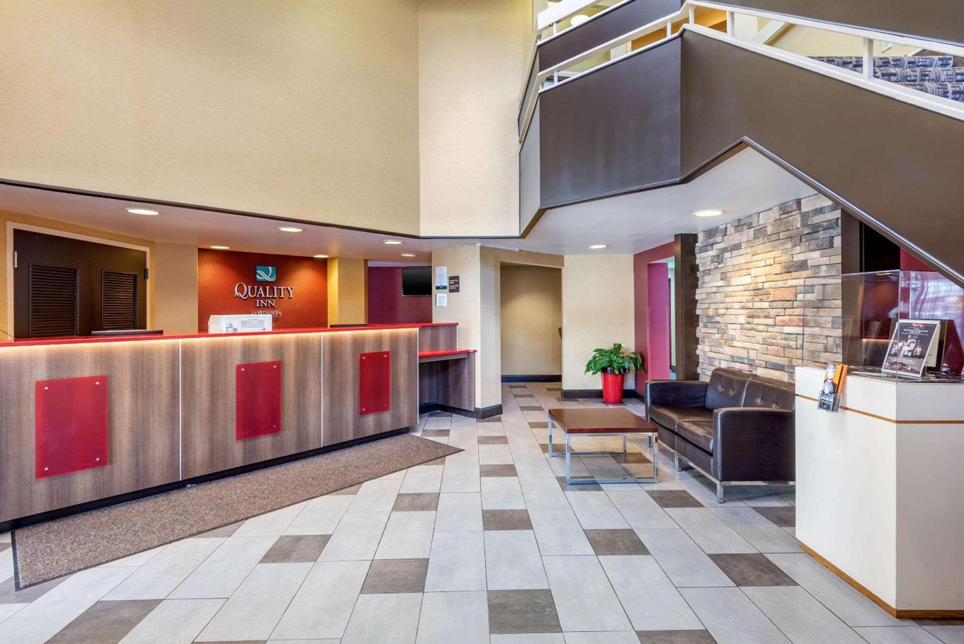 Quality Inn Falconer - Jamestown photo 2