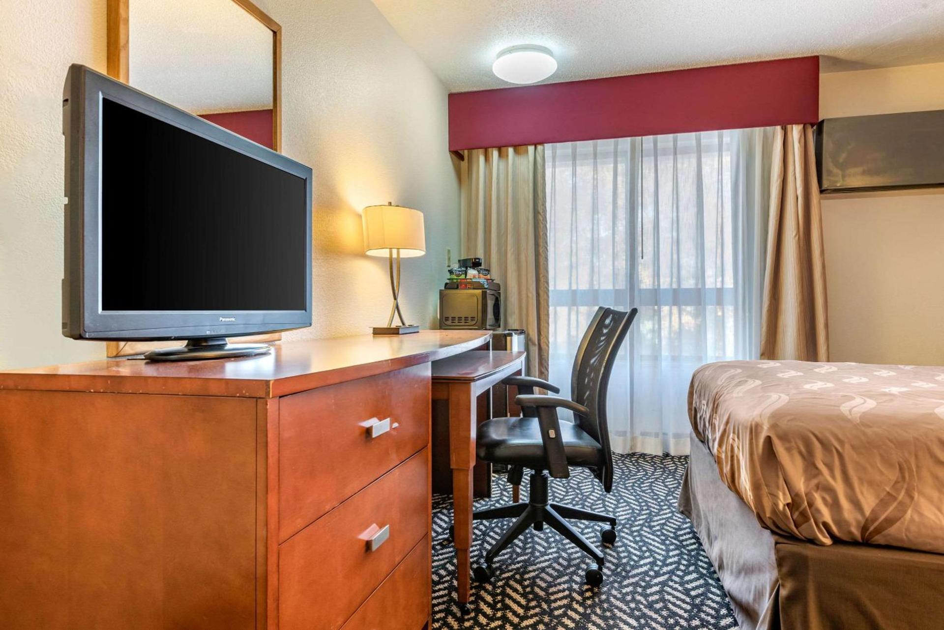 Quality Inn Falconer - Jamestown photo 4
