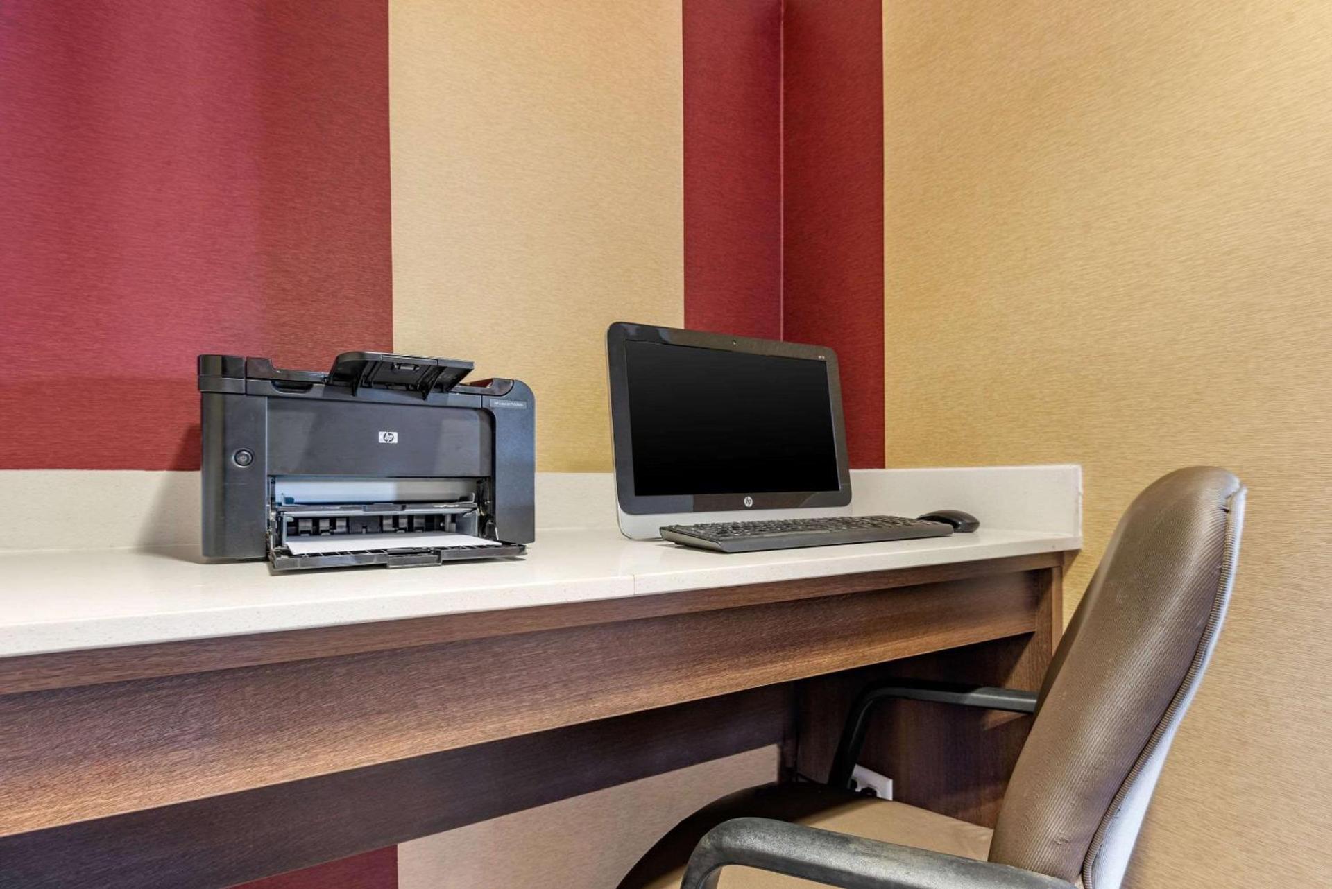 Quality Inn Falconer - Jamestown photo 24