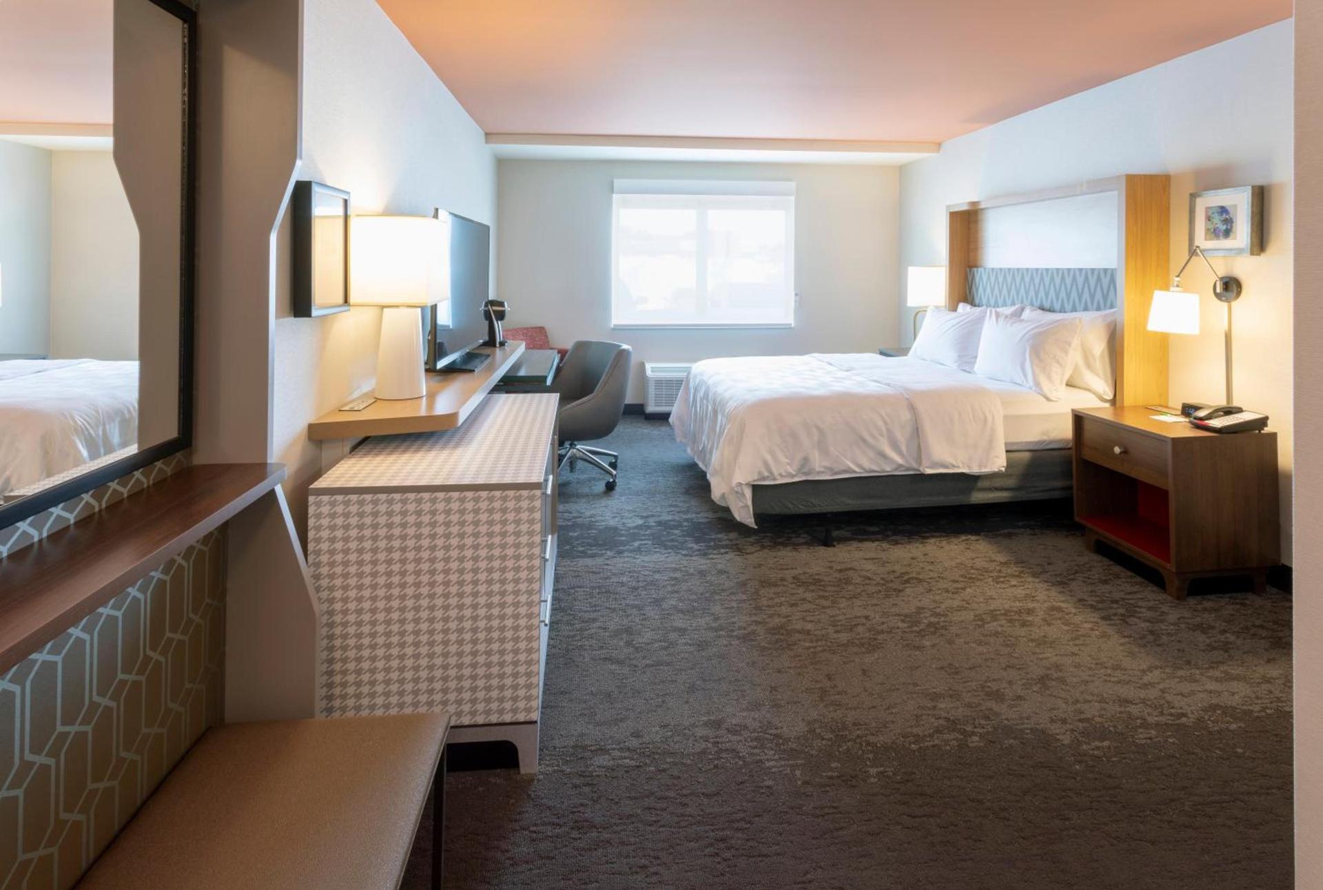Holiday Inn Marquette by IHG photo 21