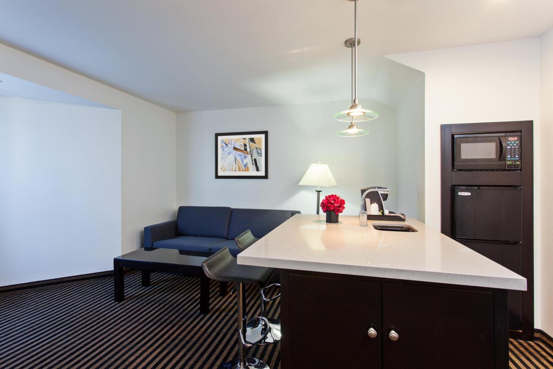 Holiday Inn Express Hollywood Walk of Fame by IHG photo 74