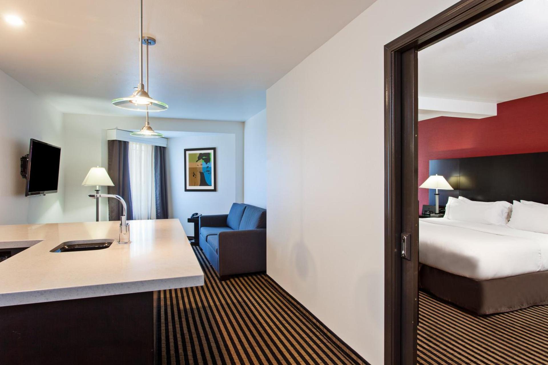 Holiday Inn Express Hollywood Walk of Fame by IHG photo 69