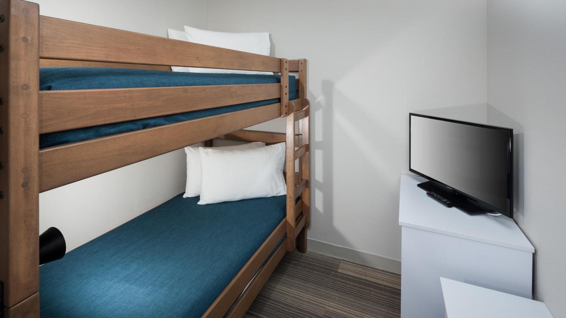 Holiday Inn Express & Suites Orlando At SeaWorld by IHG - With Free Shuttle Service to SeaWorld Parks photo 50