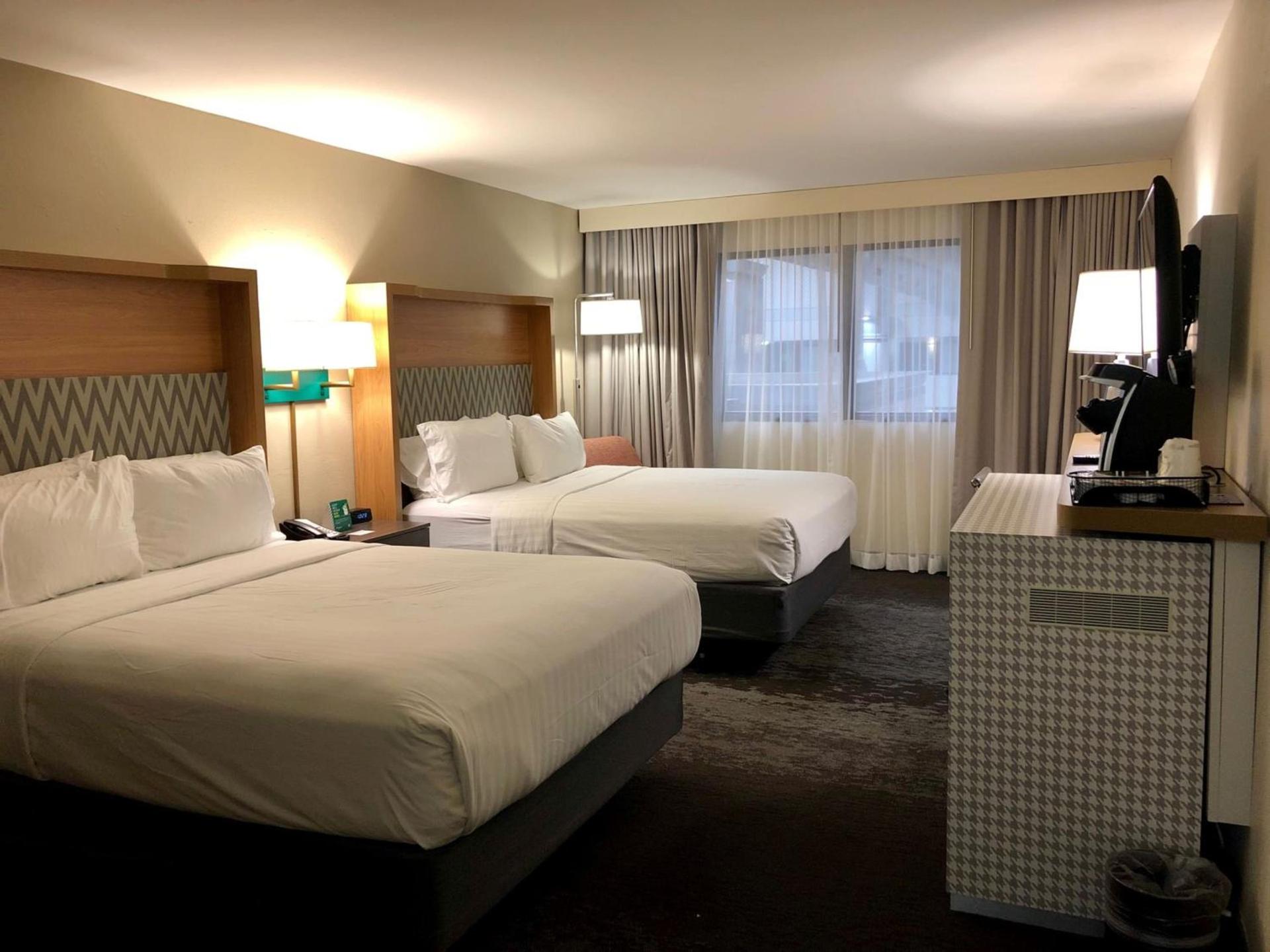 Holiday Inn Chicago North Shore by IHG photo 46