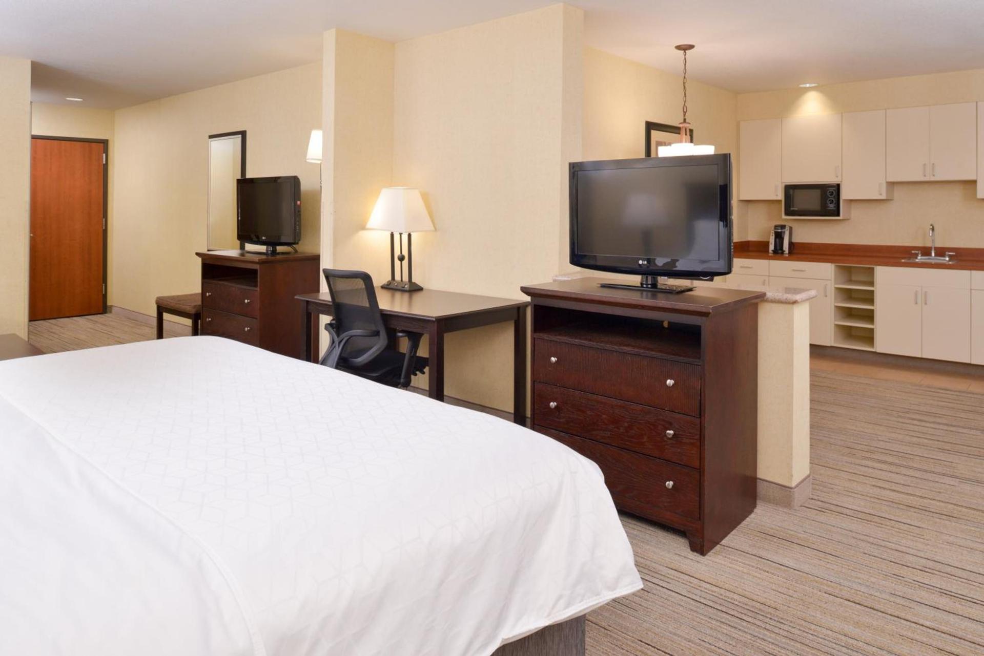 Holiday Inn Express & Suites Nampa - Idaho Center by IHG photo 42