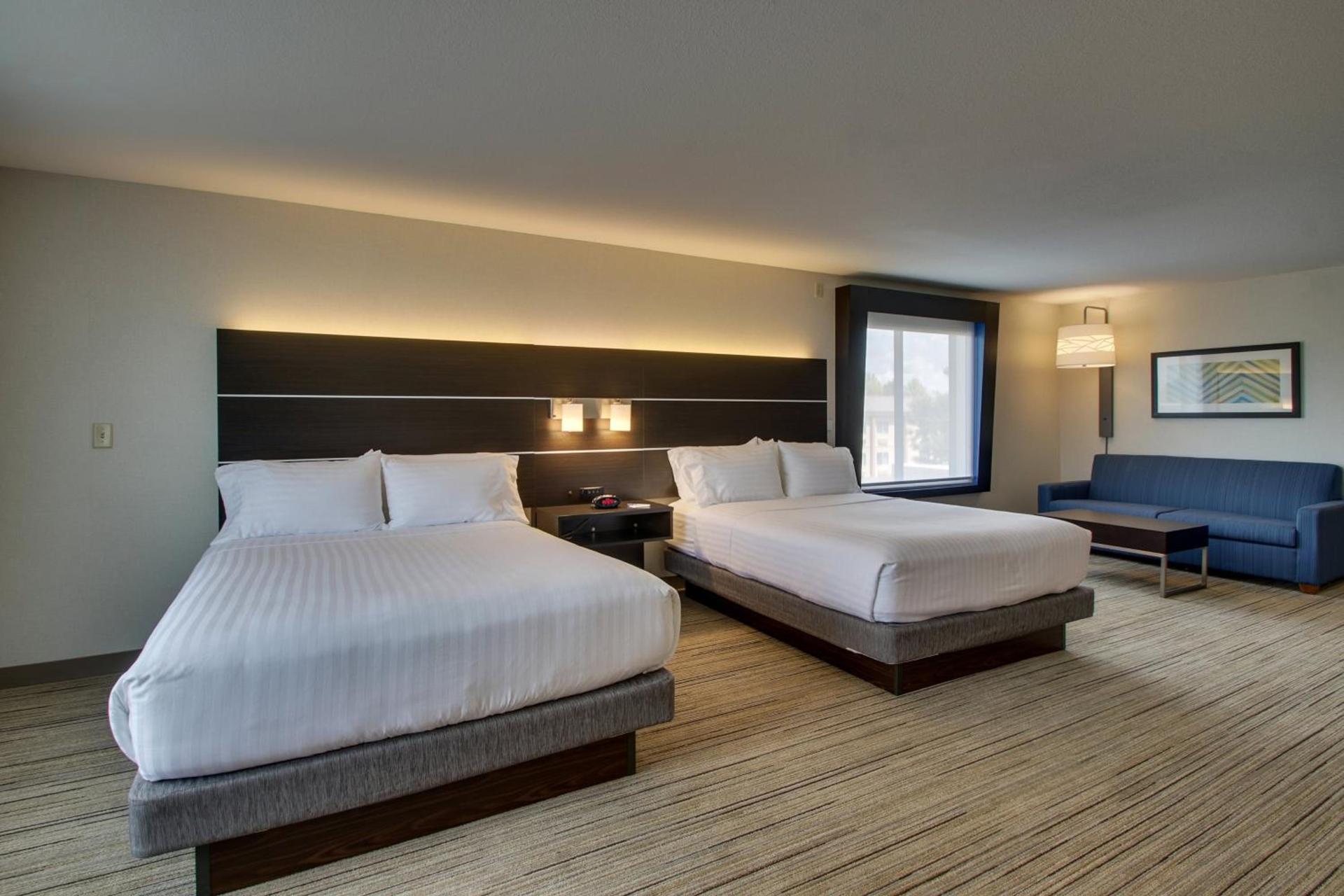 Holiday Inn Express Hotel & Suites Morris by IHG photo 21