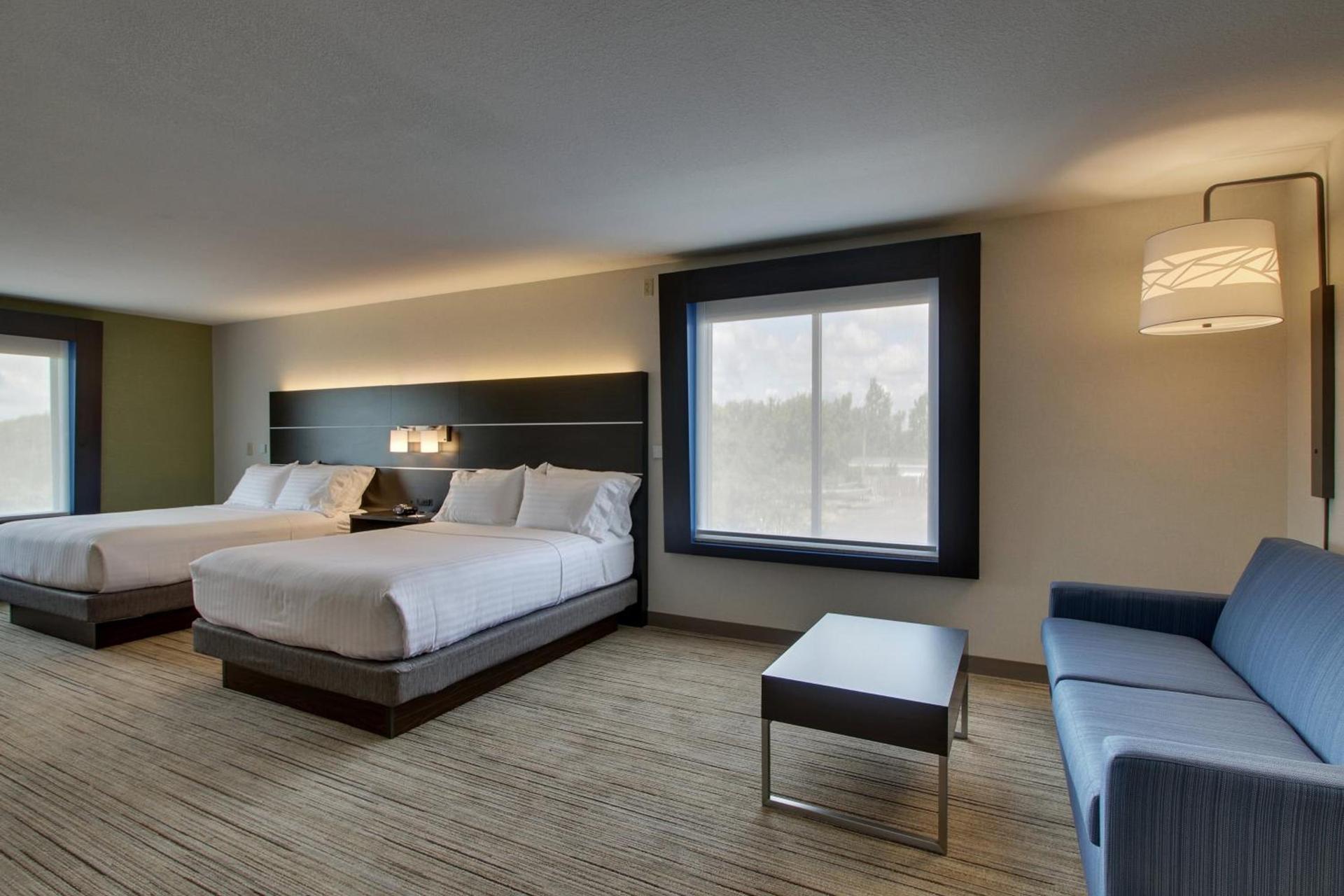 Holiday Inn Express Hotel & Suites Morris by IHG photo 39