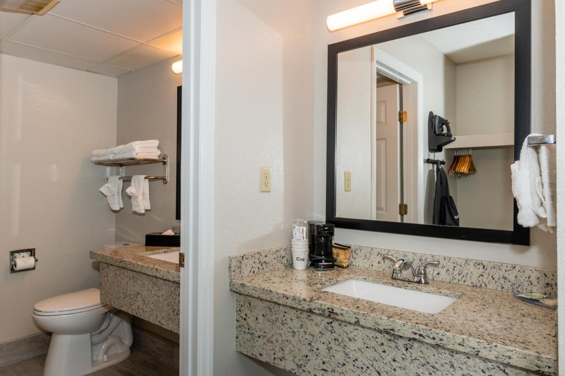 Twin Mountain Inn & Suites photo 10
