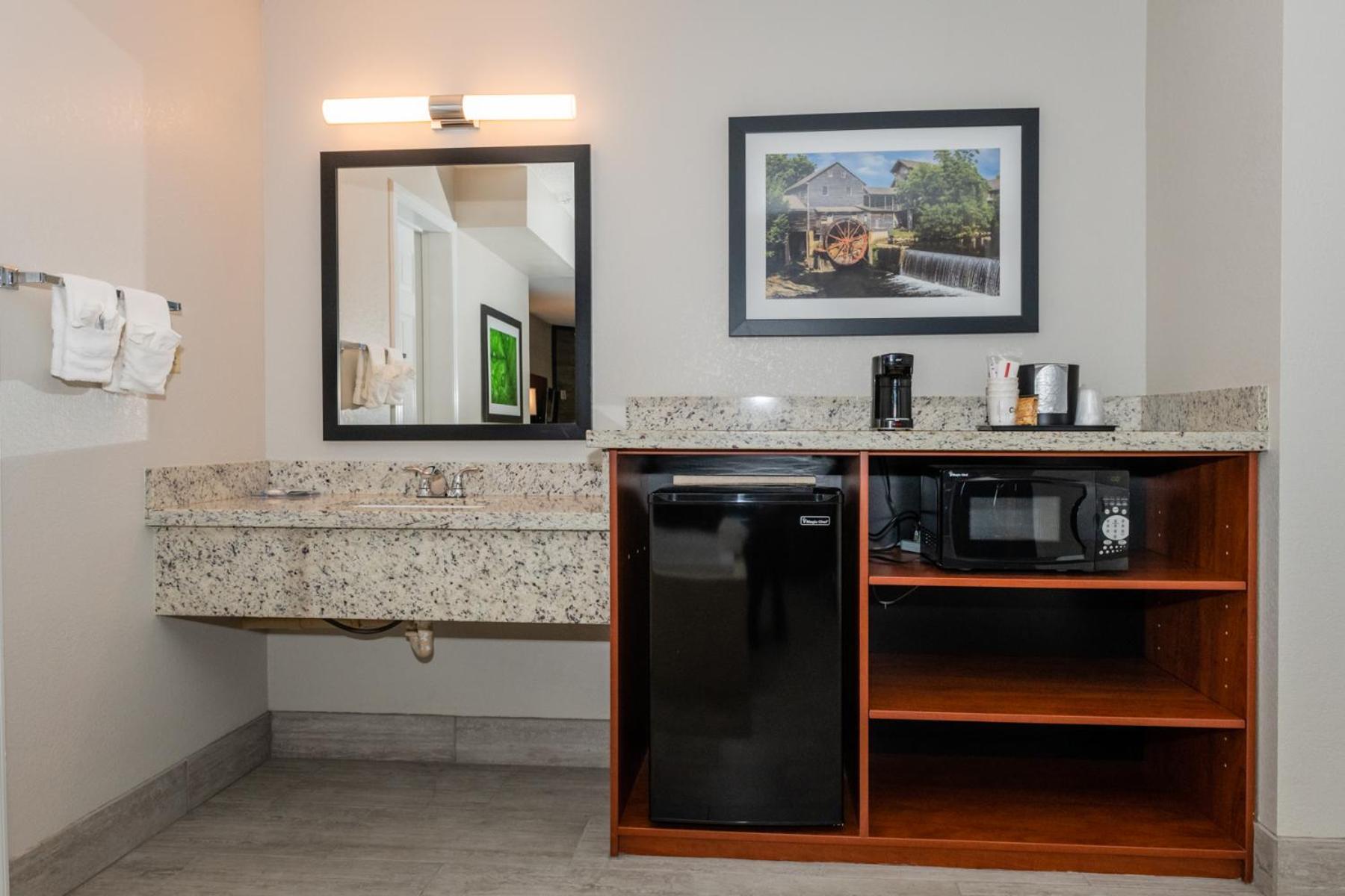 Twin Mountain Inn & Suites photo 8