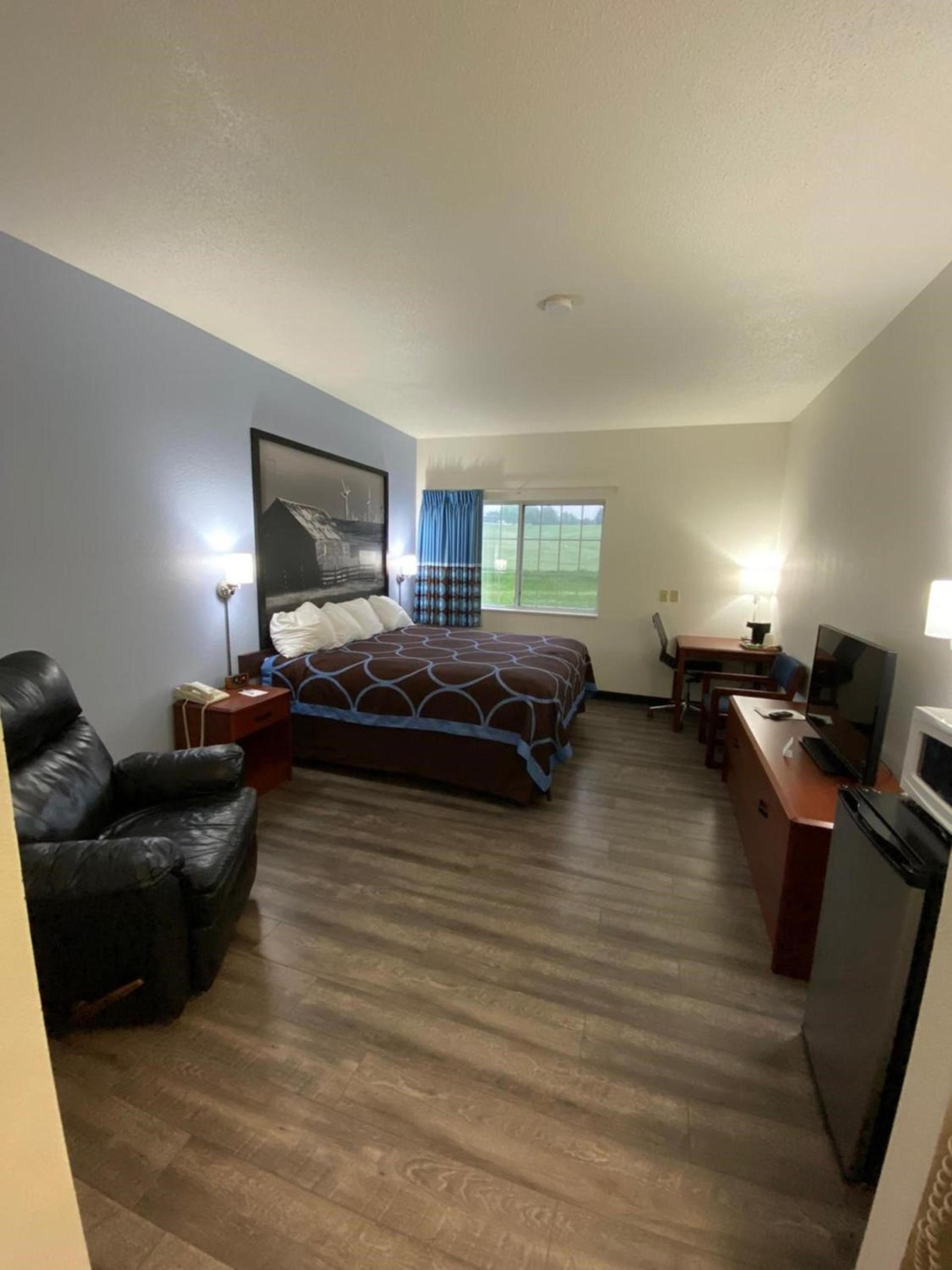 Super 8 by Wyndham Ida Grove photo 16