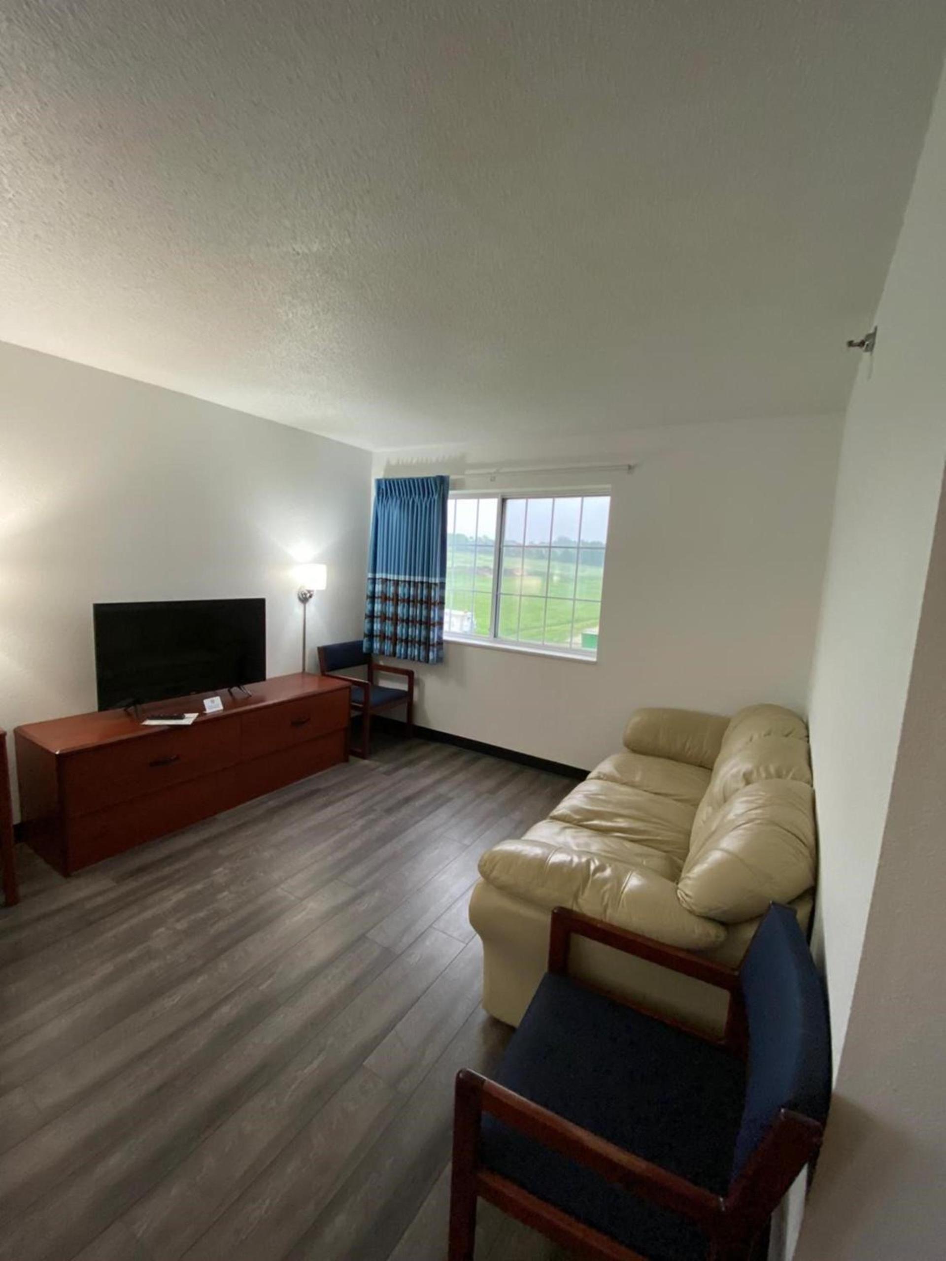 Super 8 by Wyndham Ida Grove photo 19