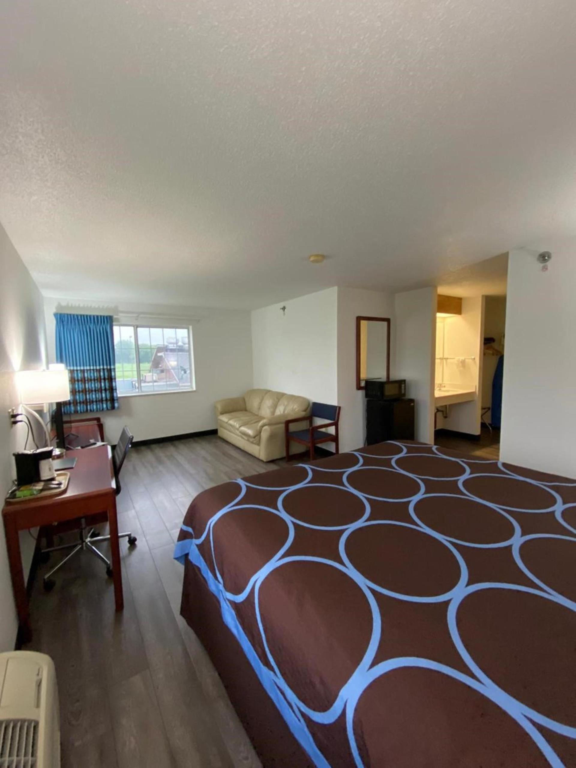 Super 8 by Wyndham Ida Grove photo 20